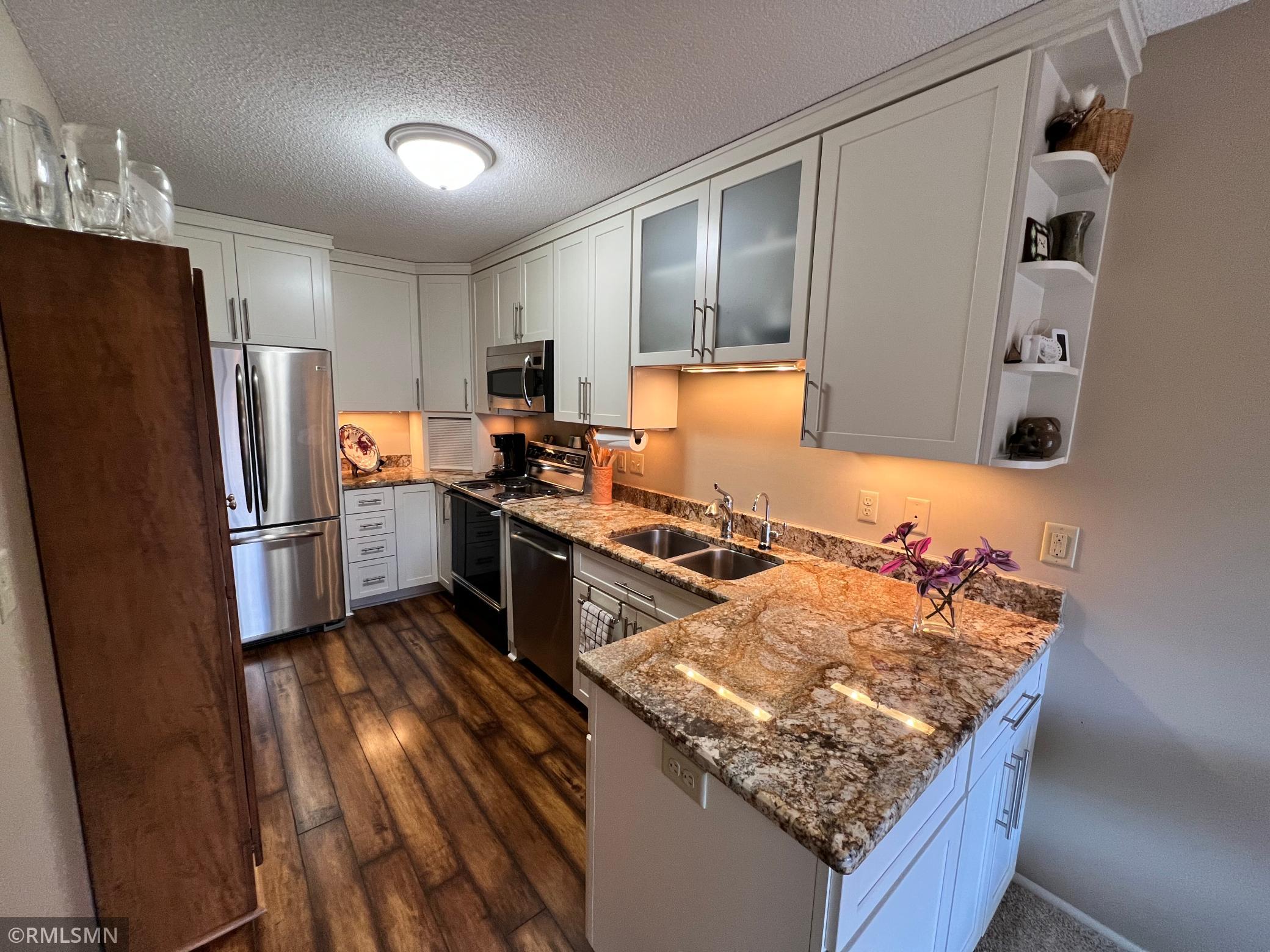 View of Residential at 6858 Macbeth Circle, Woodbury MN 55125, Woodbury - Mike Wilen | Minnesota Team Real Estate