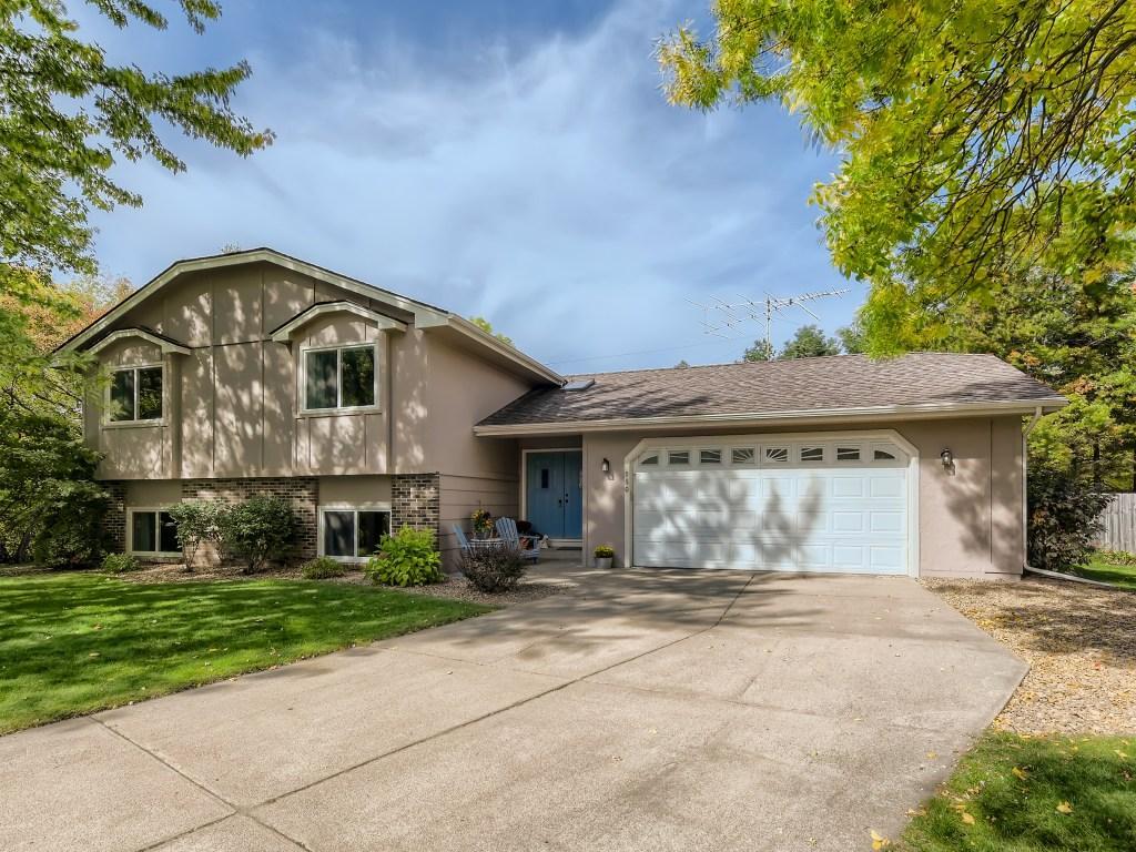 View of Residential at 960 Redwing Court, Chanhassen MN 55317, Chanhassen - Mike Wilen | Minnesota Team Real Estate