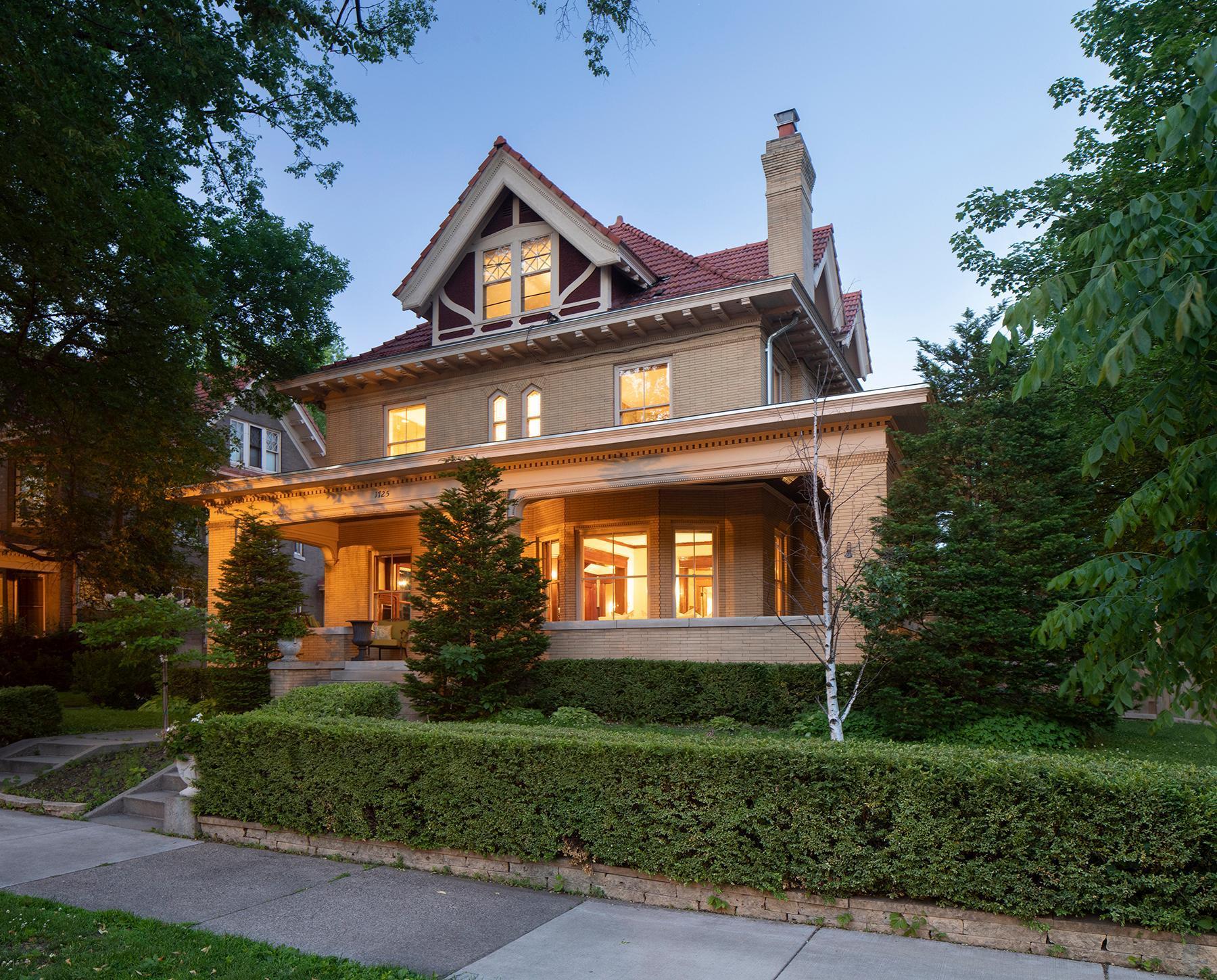 View of Residential at 1725 Dupont Avenue, Minneapolis MN 55403, Minneapolis - Mike Wilen | Minnesota Team Real Estate