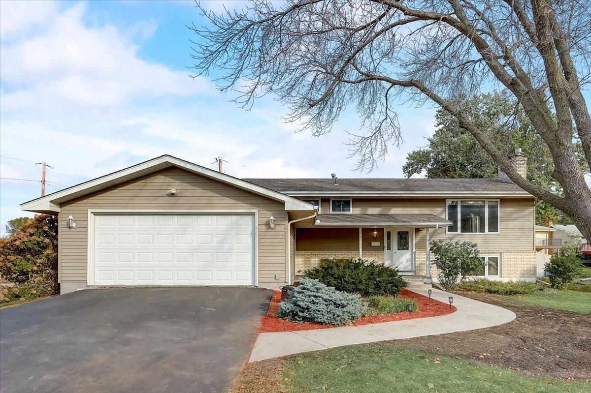 View of Residential at 2201 Quebec Drive, Saint Louis Park MN 55426, Saint Louis Park - Mike Wilen | Minnesota Team Real Estate