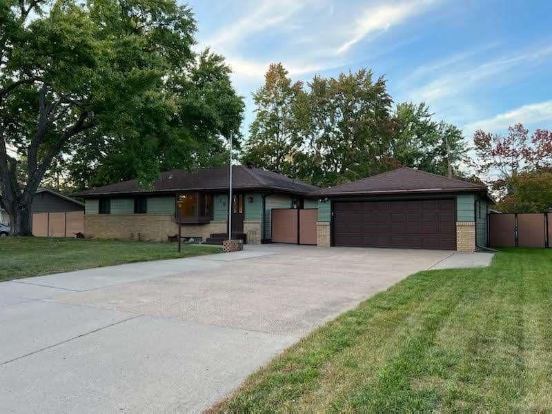 View of Residential at 616 82nd Avenue, Brooklyn Park MN 55444, Brooklyn Park - Mike Wilen | Minnesota Team Real Estate