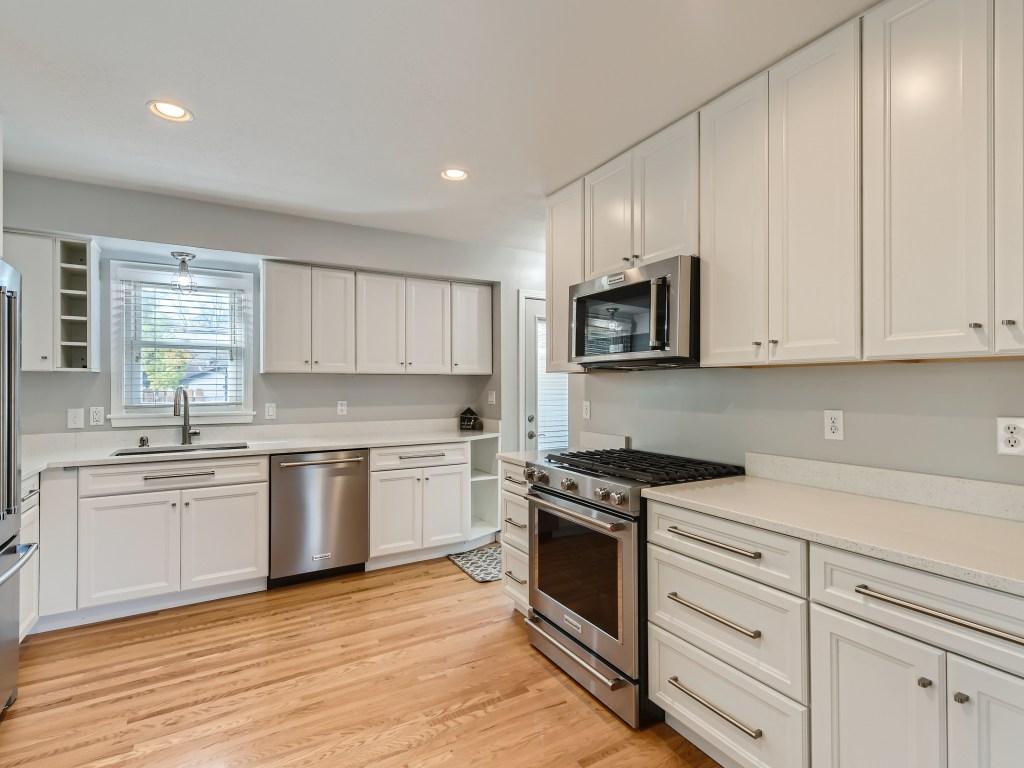 View of Residential at 172 95th Street Circle, Bloomington MN 55420, Bloomington - Mike Wilen | Minnesota Team Real Estate