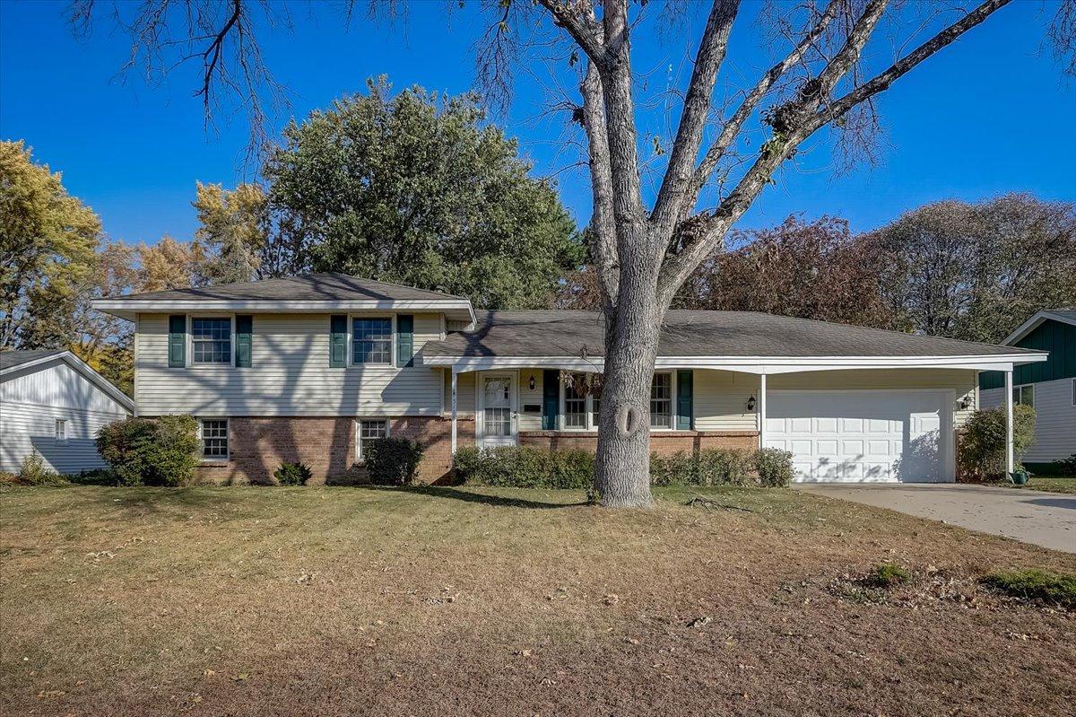 View of Residential at 5116 76th Avenue, Brooklyn Park MN 55443, Brooklyn Park - Mike Wilen | Minnesota Team Real Estate