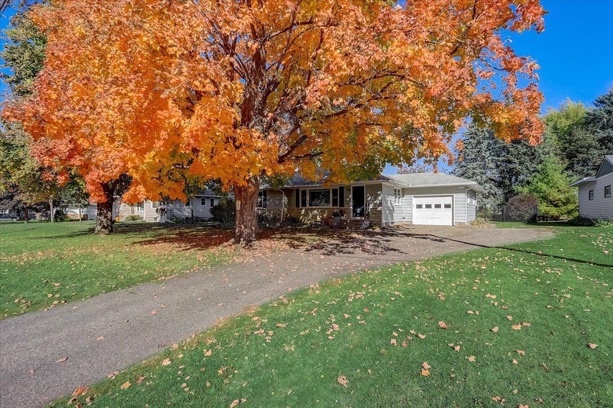 View of Residential at 921 Park Avenue, Hamburg MN 55339, Hamburg - Mike Wilen | Minnesota Team Real Estate