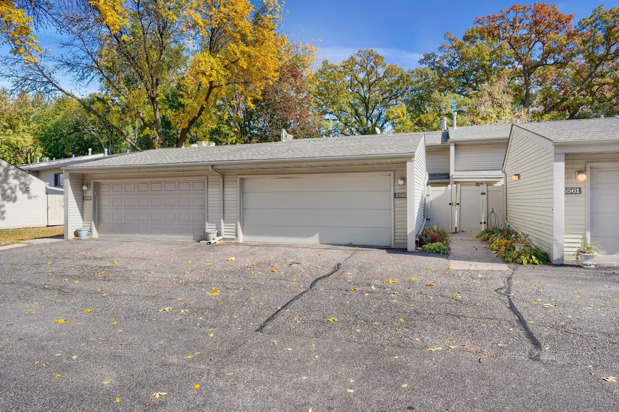 View of Residential at 5565 Oberlin Circle, Fridley MN 55432, Fridley - Mike Wilen | Minnesota Team Real Estate