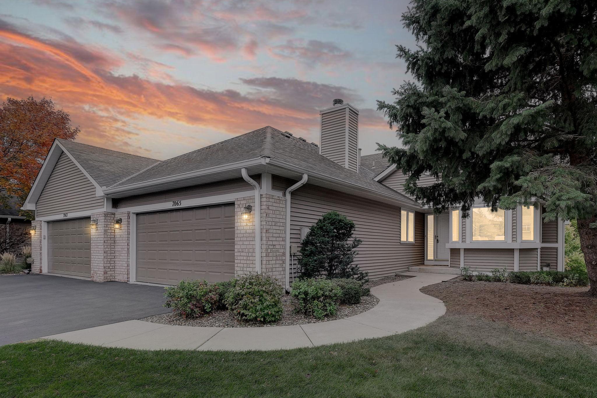 View of Residential at 7065 Oak Pointe Curve, Bloomington MN 55438, Bloomington - Mike Wilen | Minnesota Team Real Estate