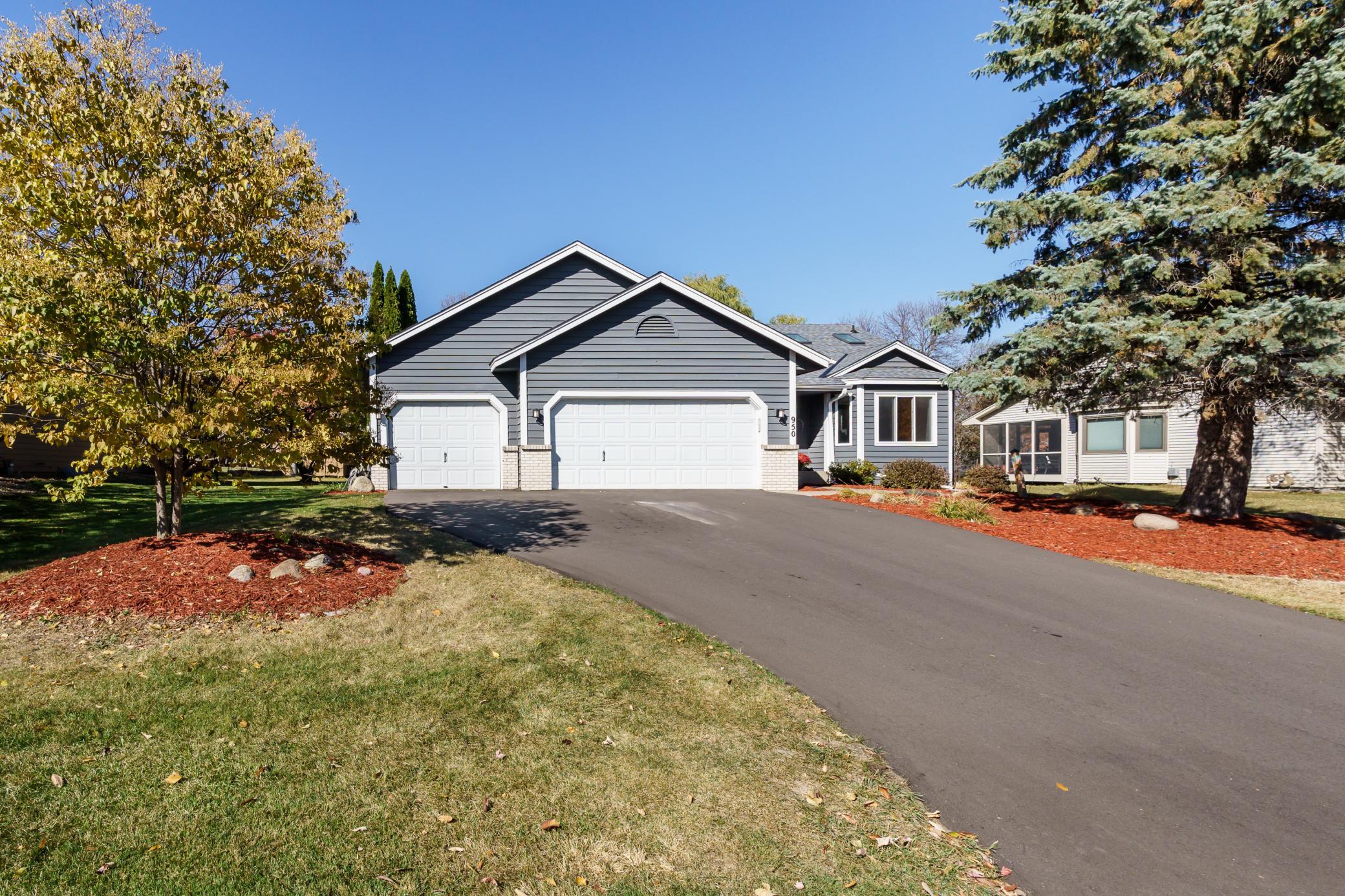 View of Residential at 950 Lake Susan Drive, Chanhassen MN 55317, Chanhassen - Mike Wilen | Minnesota Team Real Estate