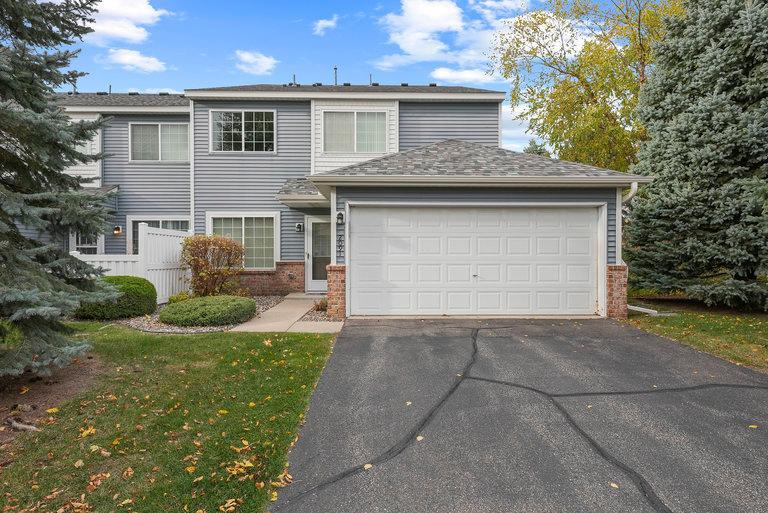 View of Residential at 2091 Gresham Avenue, Oakdale MN 55128, Oakdale - Mike Wilen | Minnesota Team Real Estate
