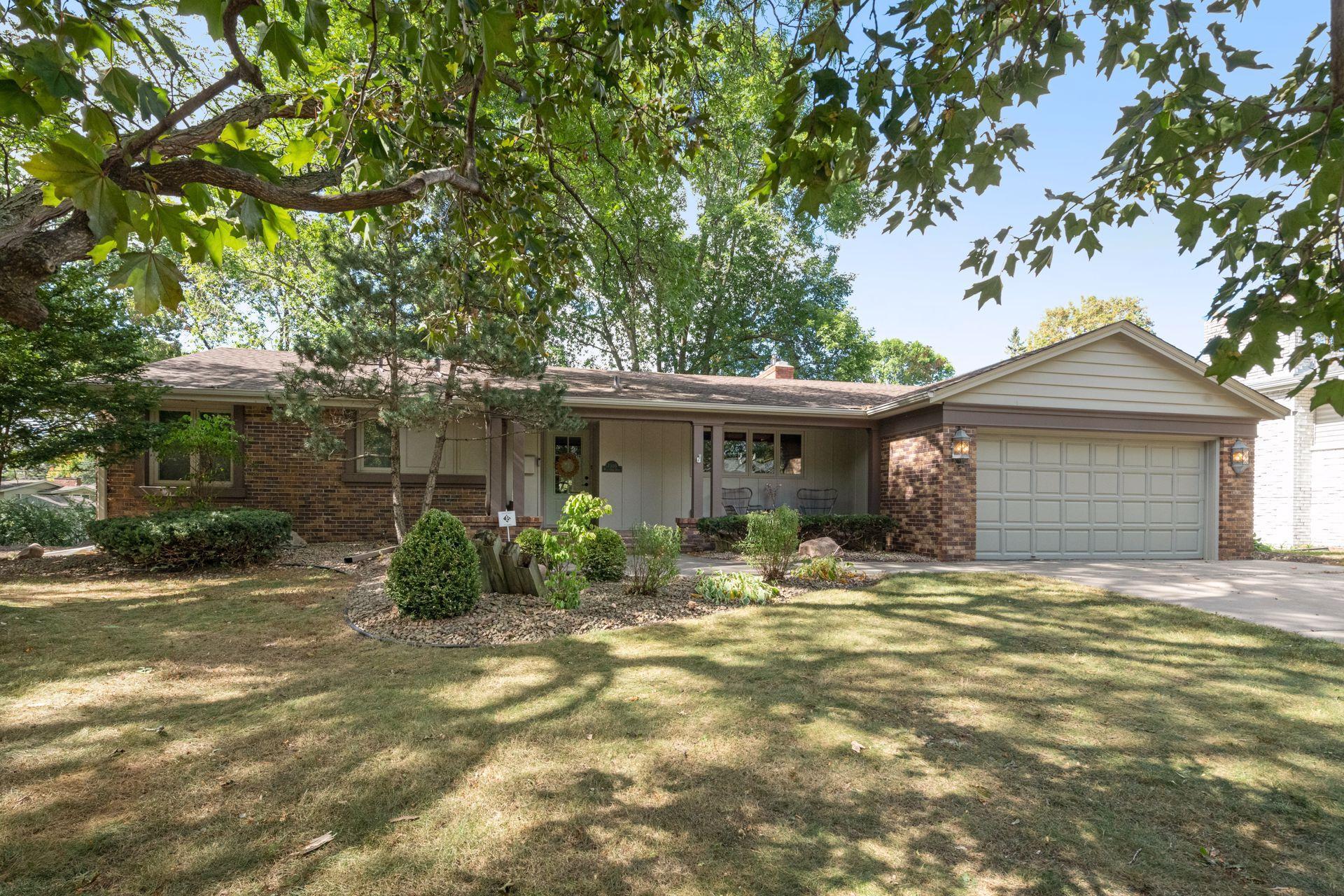 View of Residential at 7308 Shore Drive, Edina MN 55435, Edina - Mike Wilen | Minnesota Team Real Estate