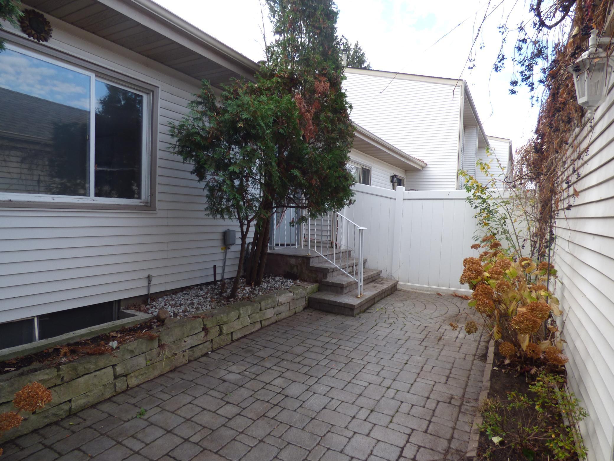 View of Residential at 1564 Oberlin Circle, Fridley MN 55432, Fridley - Mike Wilen | Minnesota Team Real Estate