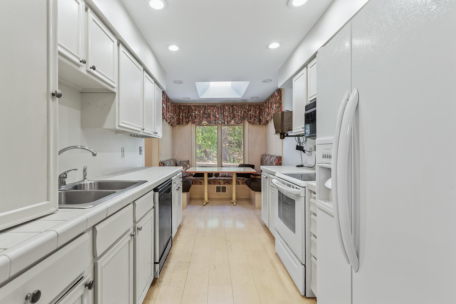 View of Residential at 10241 Scarborough Road, Bloomington MN 55437, Bloomington - Mike Wilen | Minnesota Team Real Estate