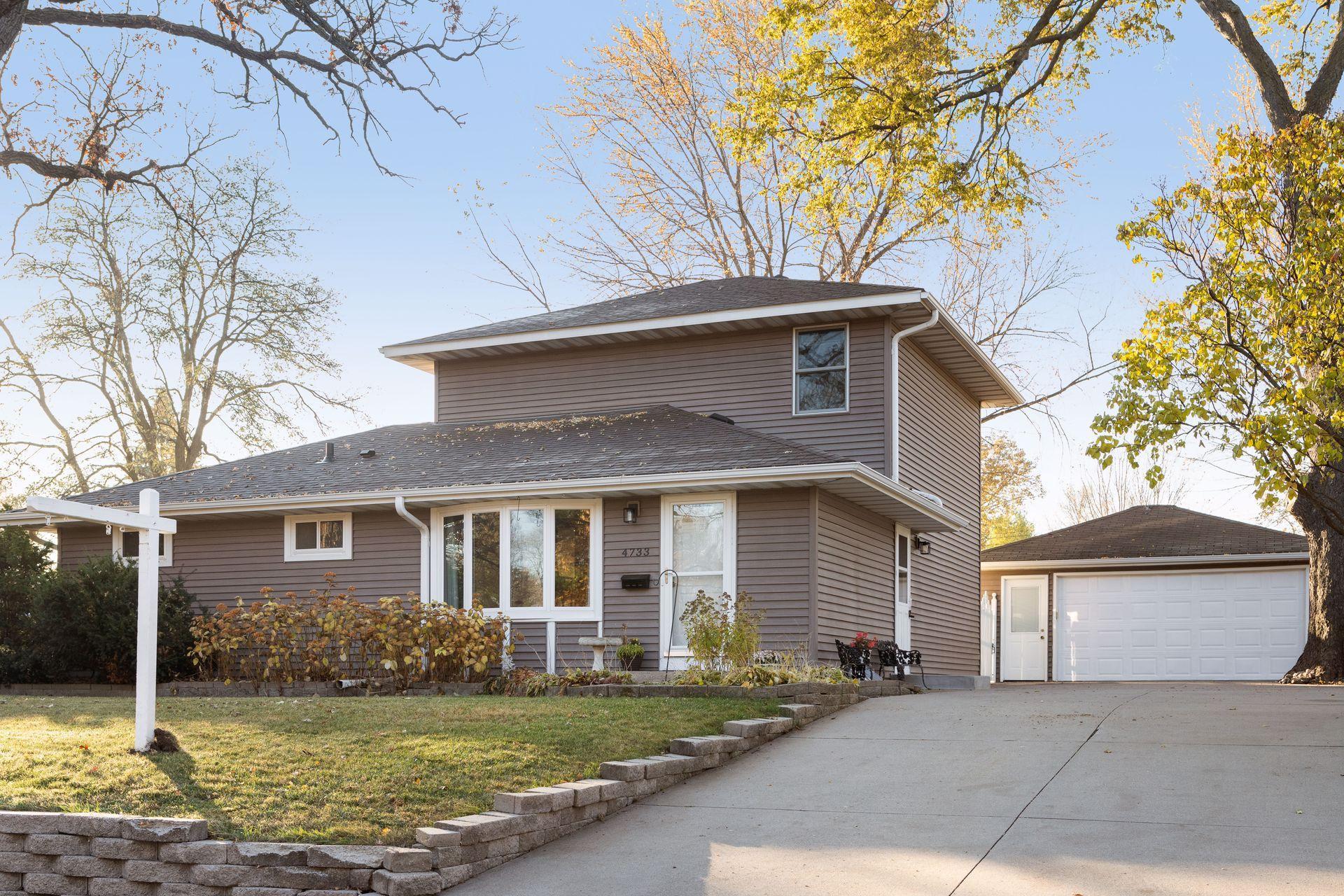 View of Residential at 4733 110th Street, Bloomington MN 55437, Bloomington - Mike Wilen | Minnesota Team Real Estate