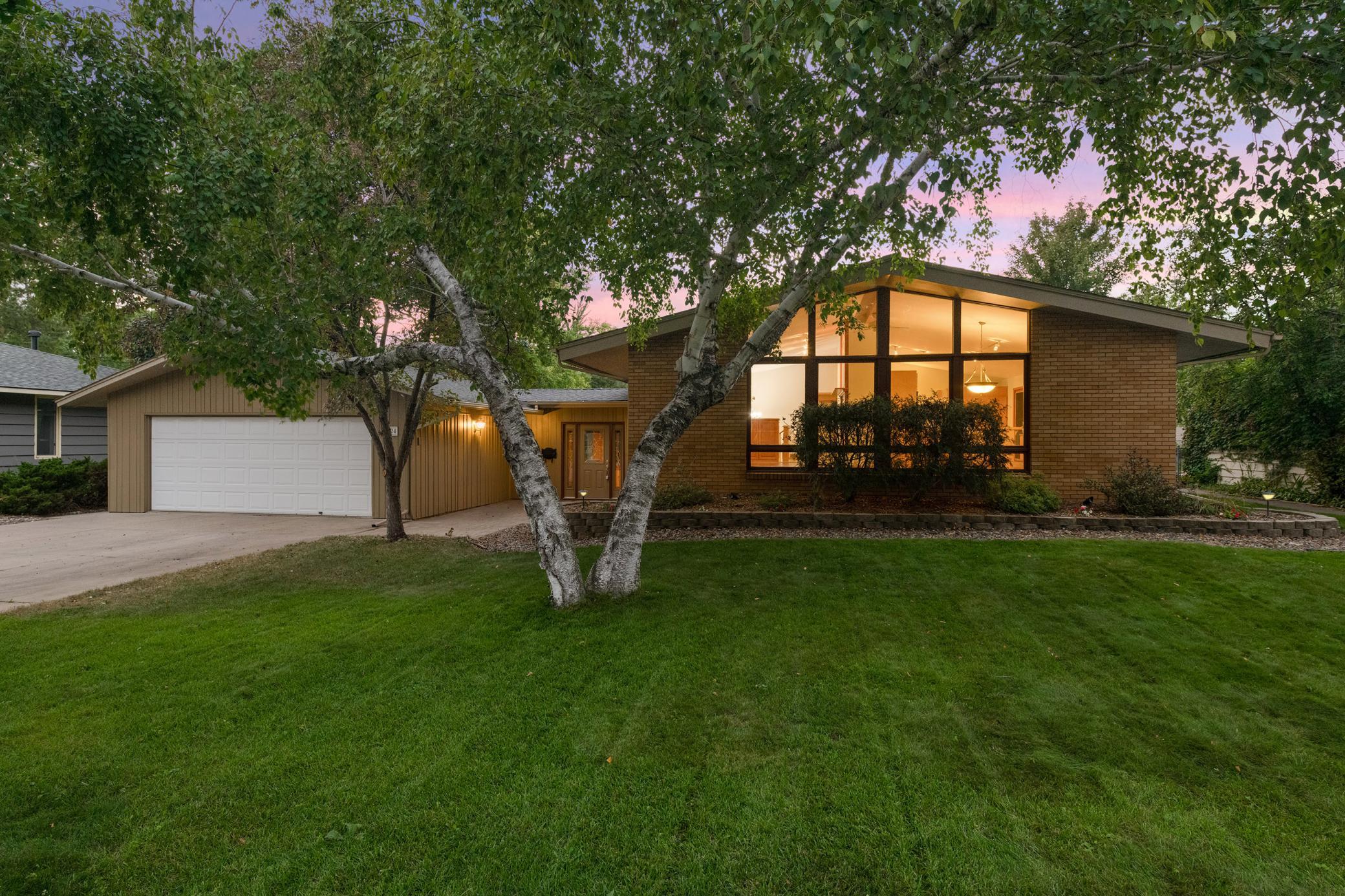 View of Residential at 6924 Dawson Lane, Edina MN 55435, Edina - Mike Wilen | Minnesota Team Real Estate