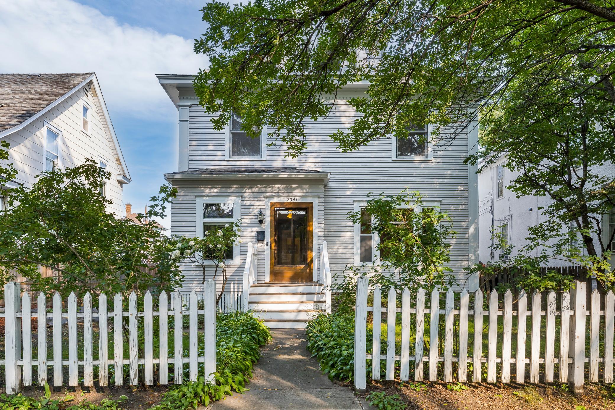 View of Residential at 2541 Dupont Avenue, Minneapolis MN 55405, Minneapolis - Mike Wilen | Minnesota Team Real Estate