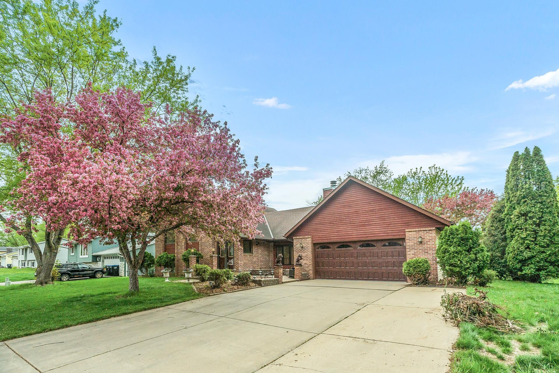 View of Residential at 3107 Evelyn Street, Roseville MN 55113, Roseville - Mike Wilen | Minnesota Team Real Estate
