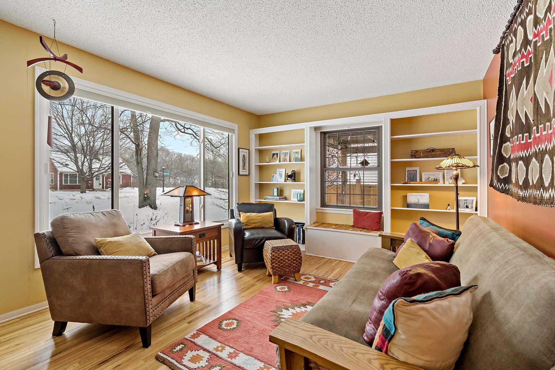 View of Residential at 2006 Thure Avenue, Saint Paul MN 55116, Saint Paul - Mike Wilen | Minnesota Team Real Estate