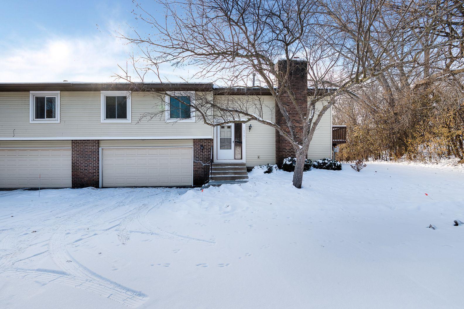 View of Residential at 13901 Herald Court, Apple Valley MN 55124, Apple Valley - Mike Wilen | Minnesota Team Real Estate