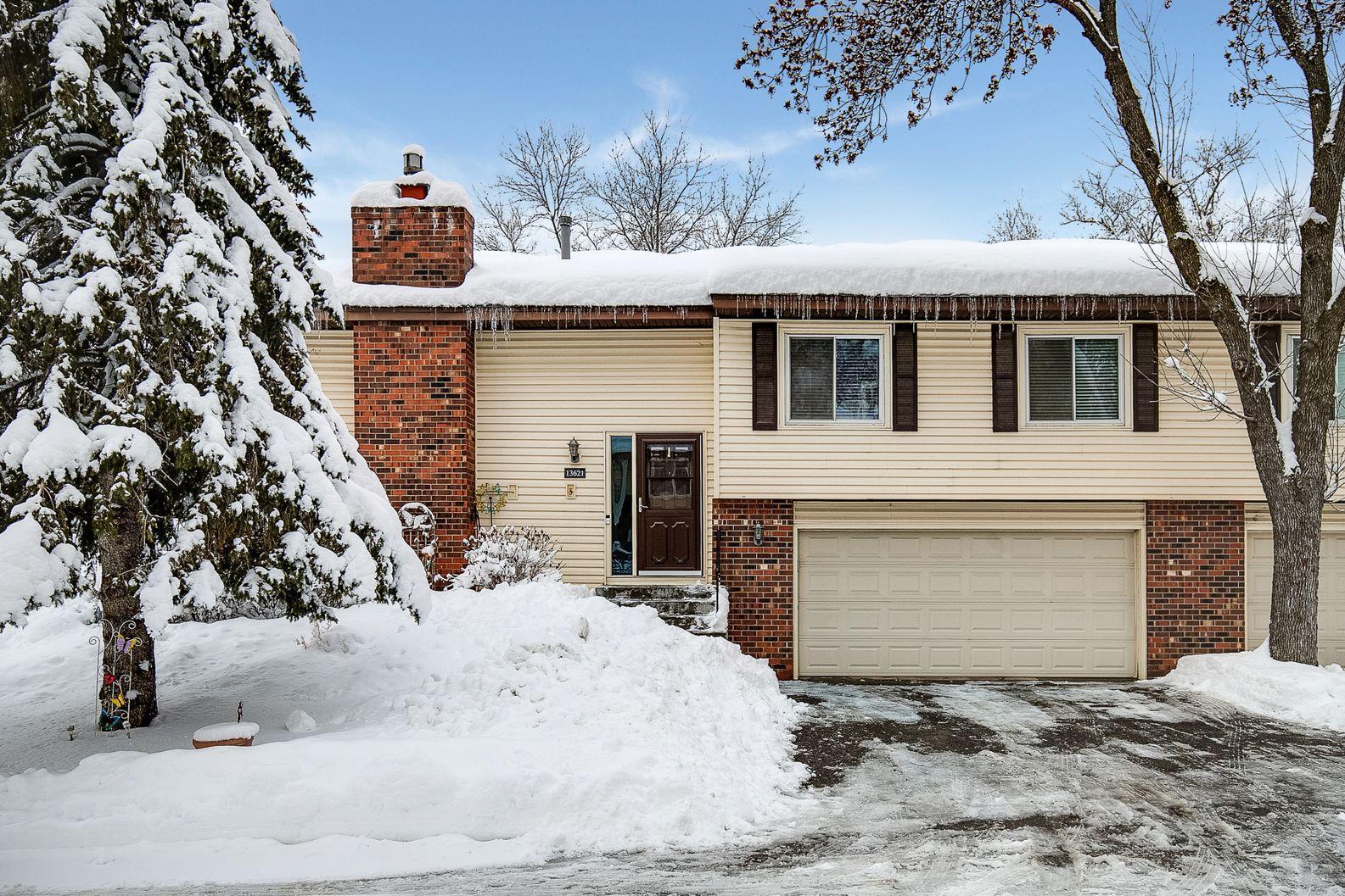 View of Residential at 13621 Knox Drive, Burnsville MN 55337, Burnsville - Mike Wilen | Minnesota Team Real Estate