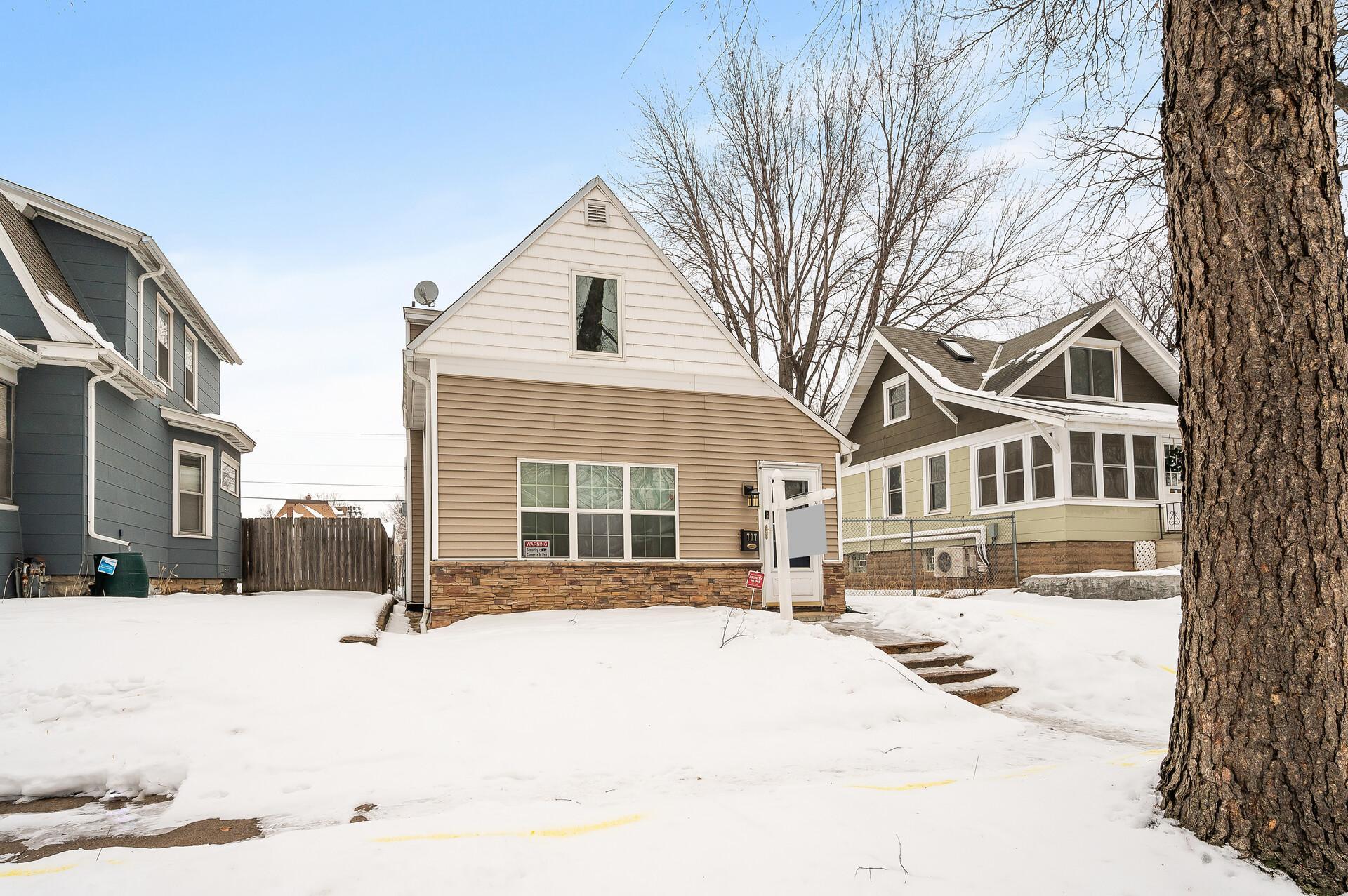 View of Residential at 707 Van Buren Avenue, Saint Paul MN 55104, Saint Paul - Mike Wilen | Minnesota Team Real Estate