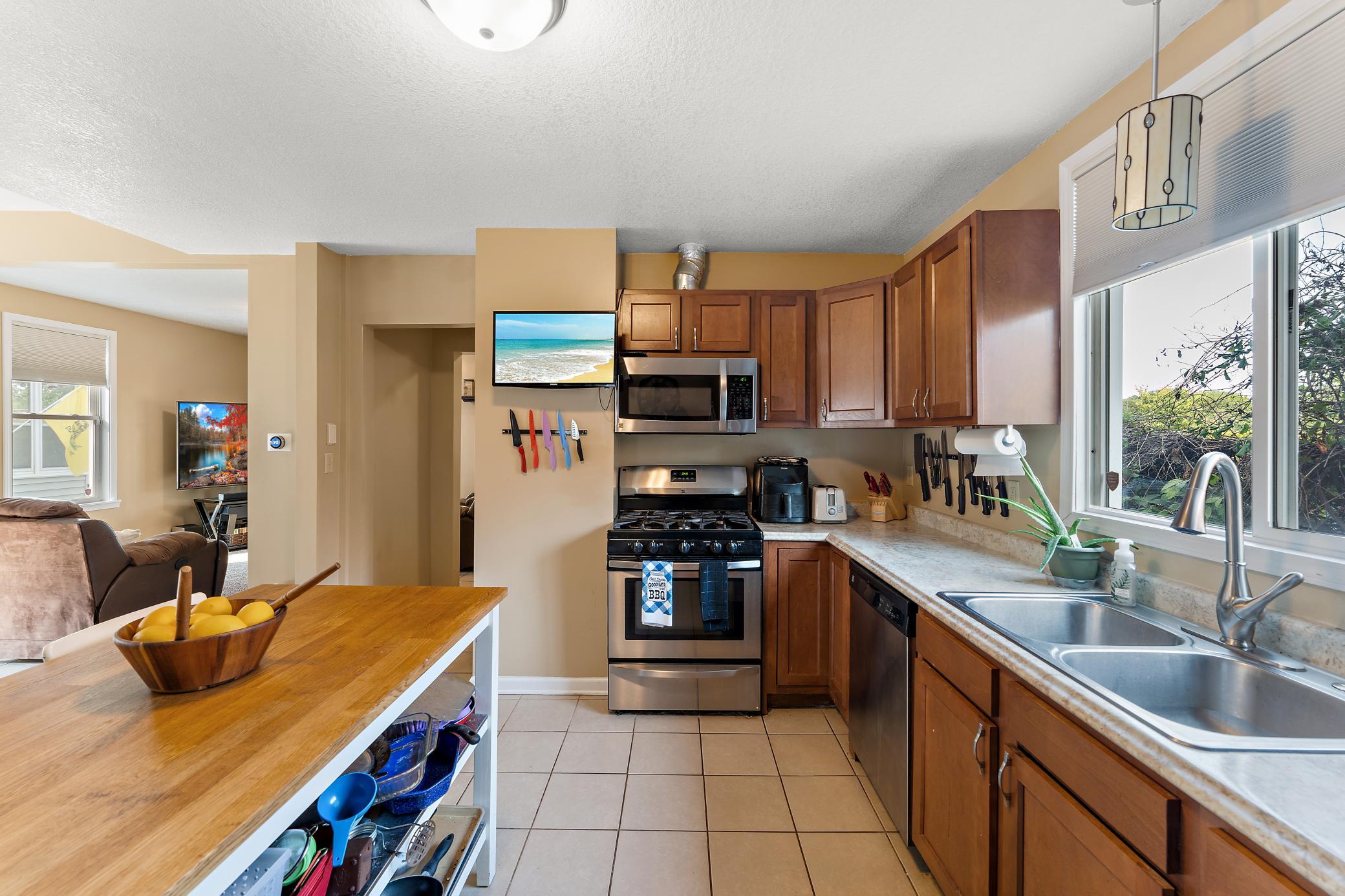 View of Residential at 976 Pacific Street, Saint Paul MN 55106, Saint Paul - Mike Wilen | Minnesota Team Real Estate