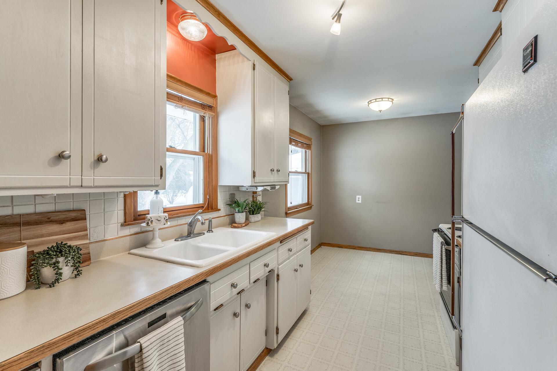 View of Residential at 7032 Jersey Avenue, Brooklyn Park MN 55428, Brooklyn Park - Mike Wilen | Minnesota Team Real Estate