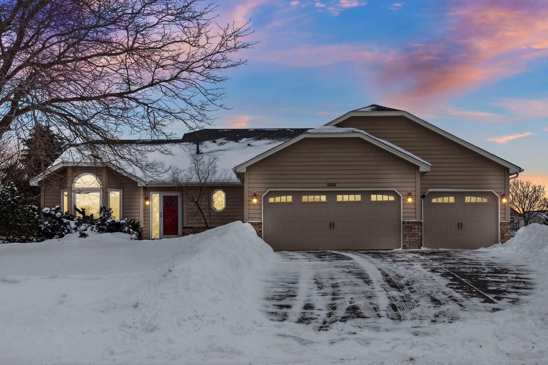 View of Residential at 5401 91st Crescent, Brooklyn Park MN 55443, Brooklyn Park - Mike Wilen | Minnesota Team Real Estate