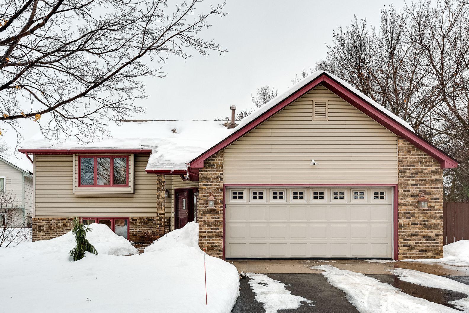 View of Residential at 8772 Pinehurst Bay, Woodbury MN 55125, Woodbury - Mike Wilen | Minnesota Team Real Estate
