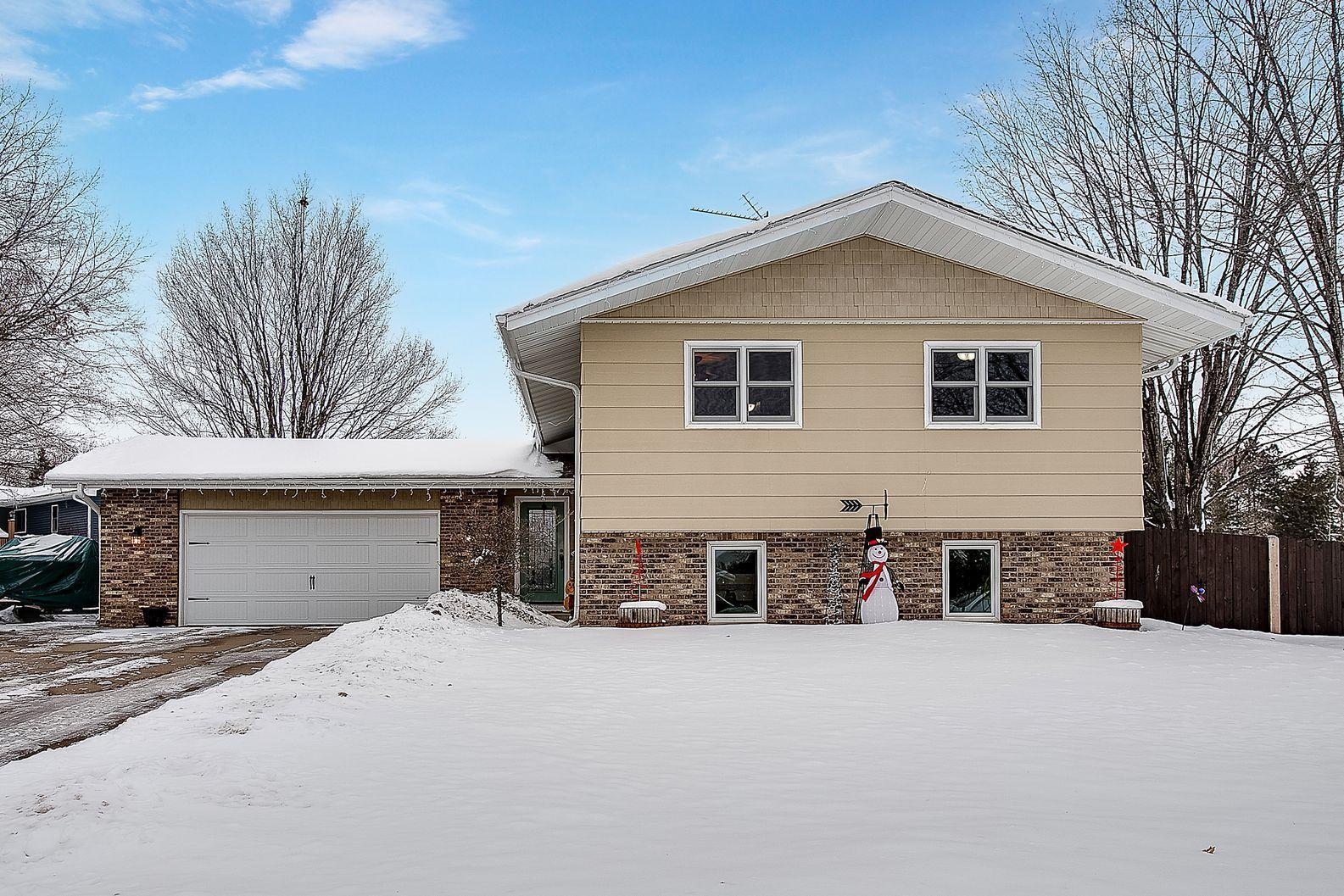 View of Residential at 615 Winnetka Place, Cambridge MN 55008, Cambridge - Mike Wilen | Minnesota Team Real Estate