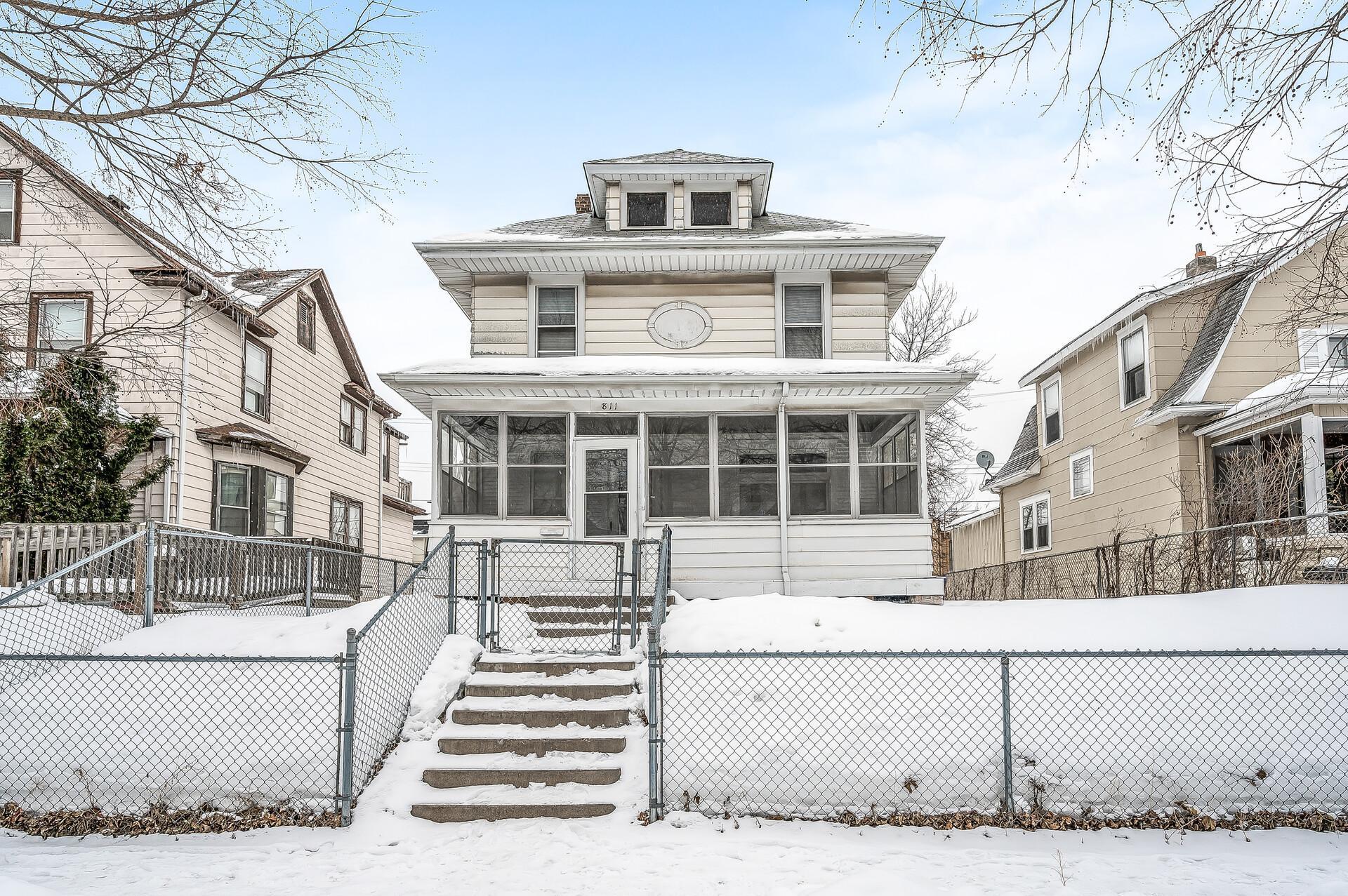 View of Residential at 811 Aurora Avenue, Saint Paul MN 55104, Saint Paul - Mike Wilen | Minnesota Team Real Estate