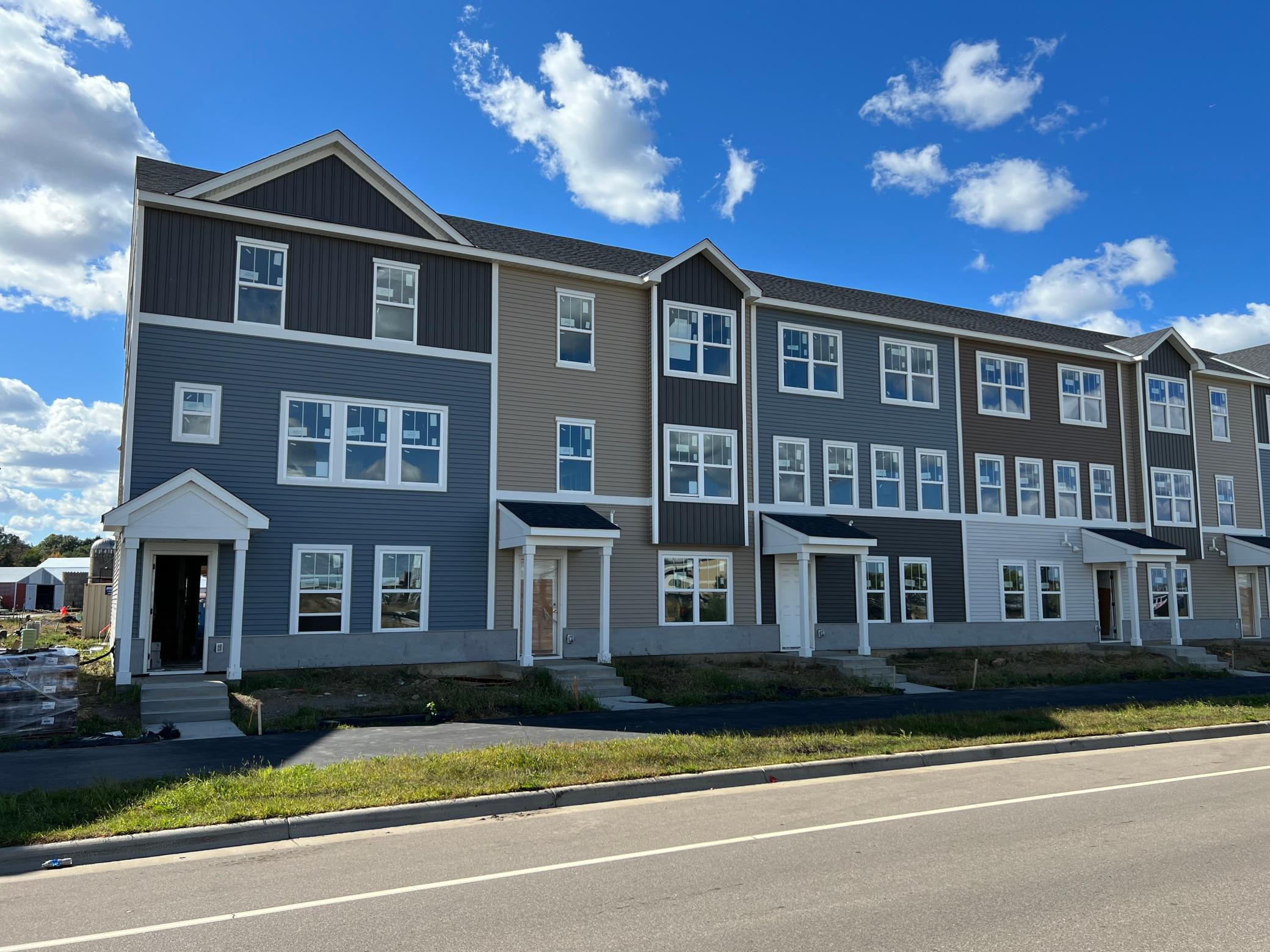 View of Residential at 2507 Paddock Path, Shakopee MN 55379, Shakopee - Mike Wilen | Minnesota Team Real Estate