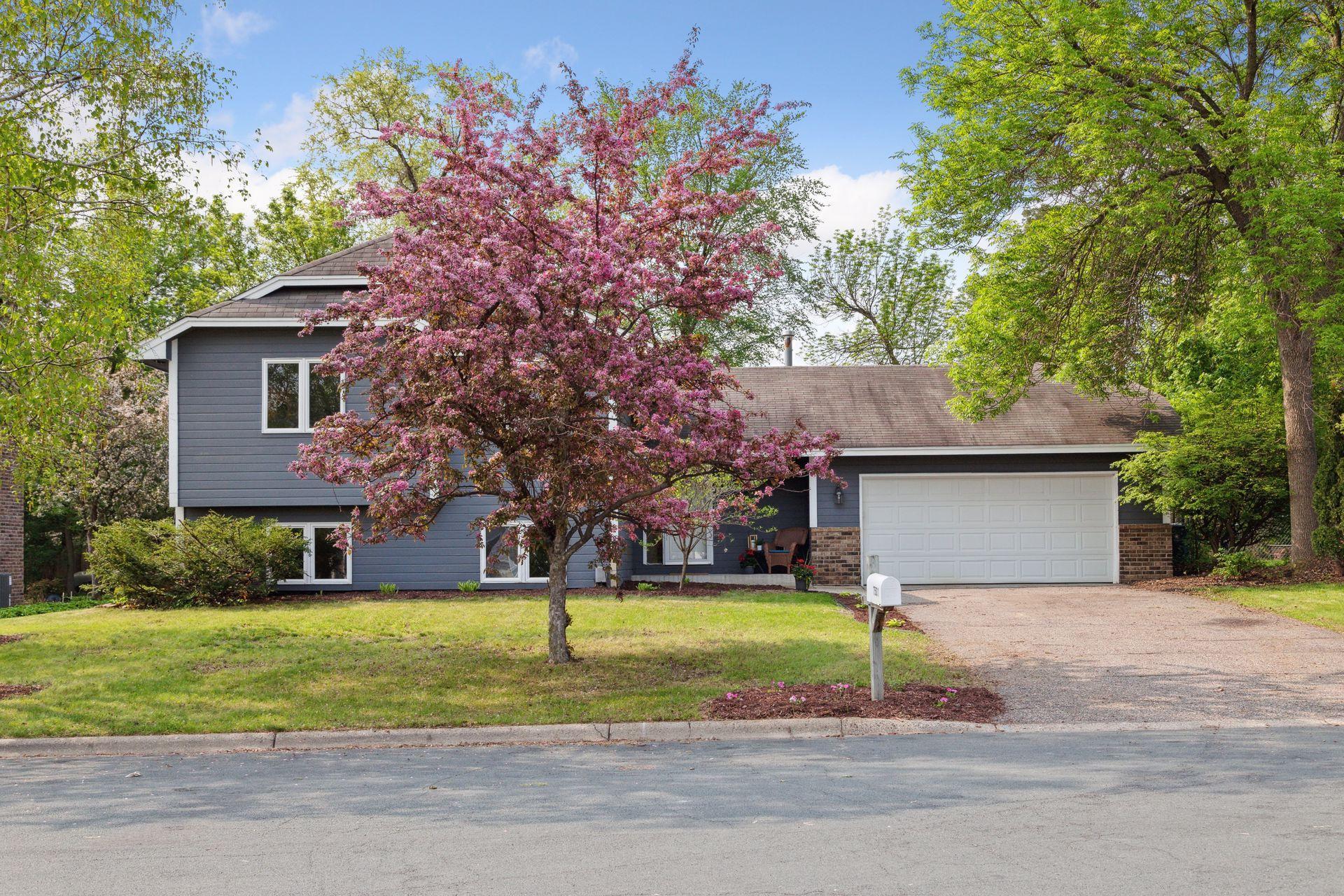View of Residential at 7501 112th Street, Bloomington MN 55438, Bloomington - Mike Wilen | Minnesota Team Real Estate