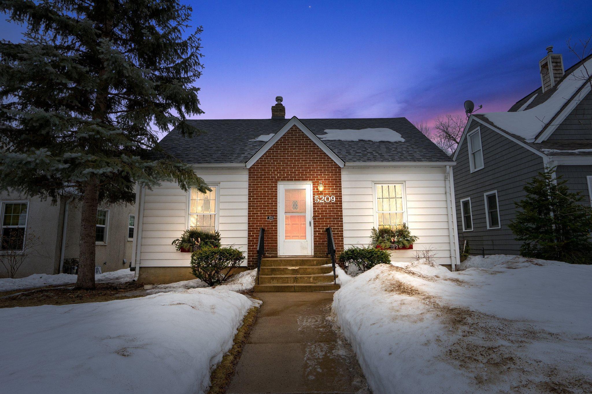 View of Residential at 5209 France Avenue, Minneapolis MN 55410, Minneapolis - Mike Wilen | Minnesota Team Real Estate