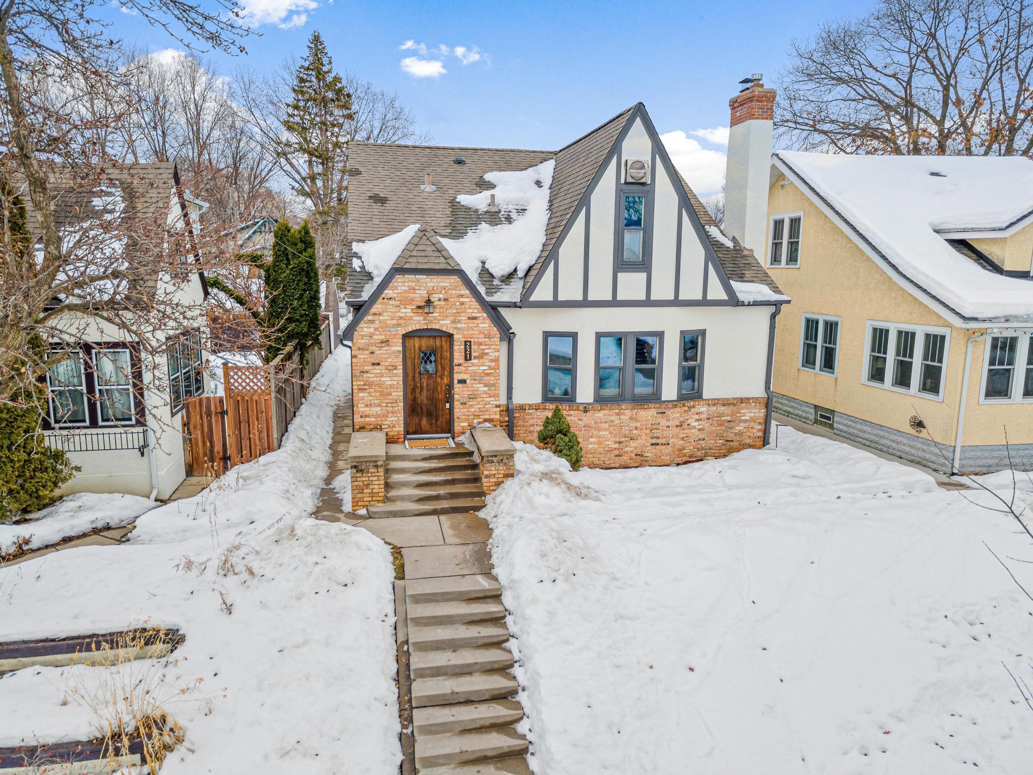 View of Residential at 221 Thomas Avenue, Minneapolis MN 55405, Minneapolis - Mike Wilen | Minnesota Team Real Estate