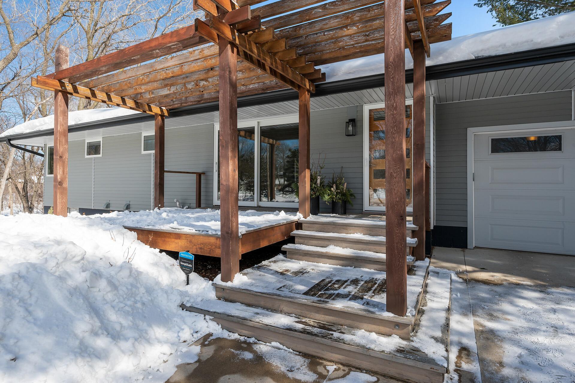 View of Residential at 2716 Western Avenue, Roseville MN 55113, Roseville - Mike Wilen | Minnesota Team Real Estate
