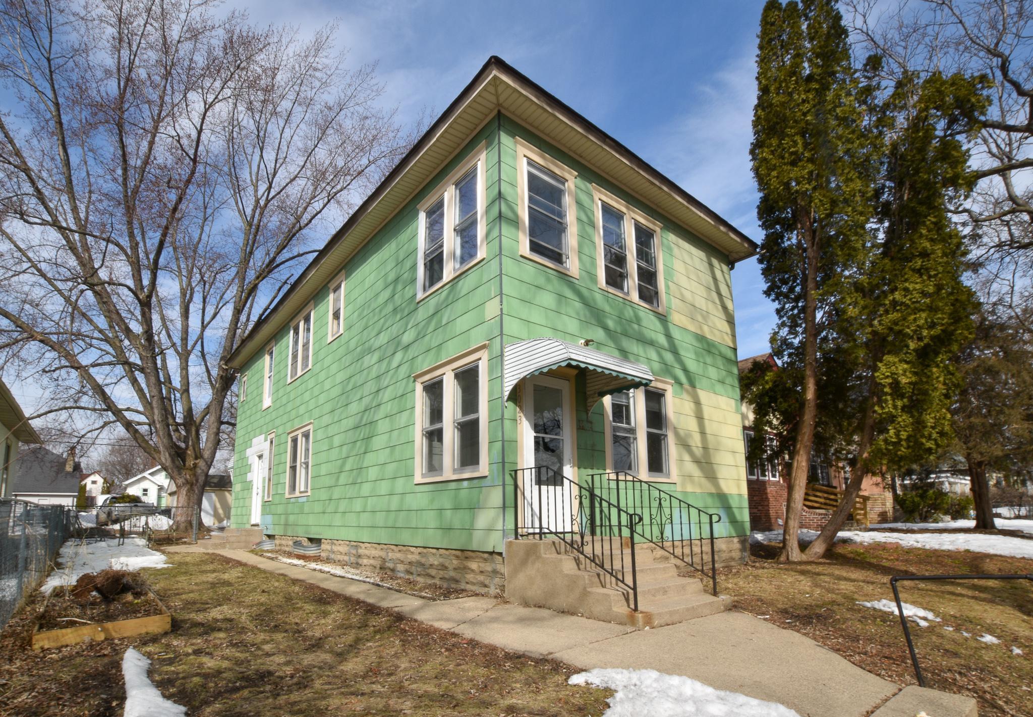 View of Residential Income at 3023 Queen Avenue, Minneapolis MN 55411, Minneapolis - Mike Wilen | Minnesota Team Real Estate