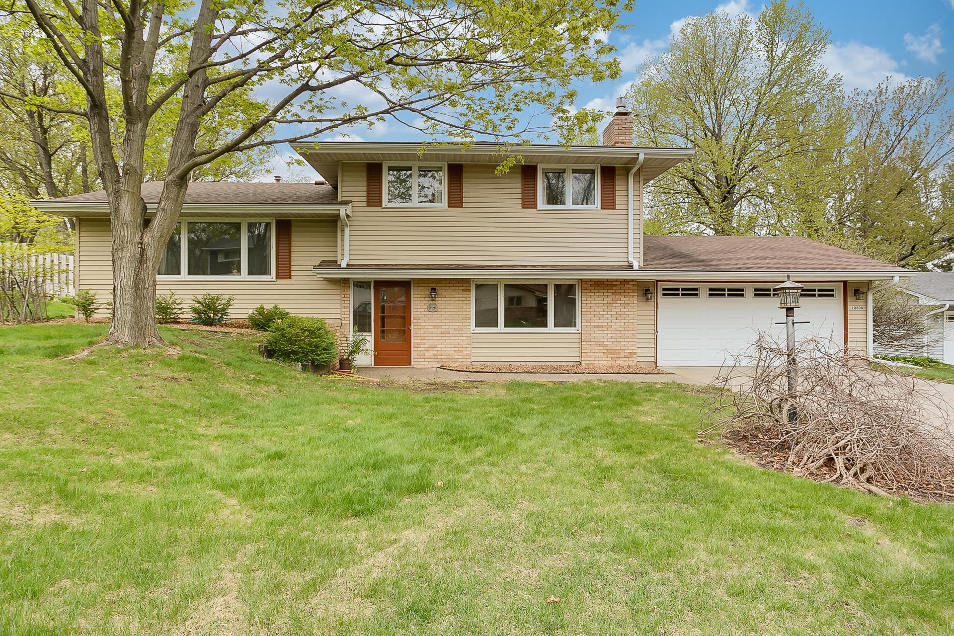 View of Residential at 10808 27th Avenue, Burnsville MN 55337, Burnsville - Mike Wilen | Minnesota Team Real Estate