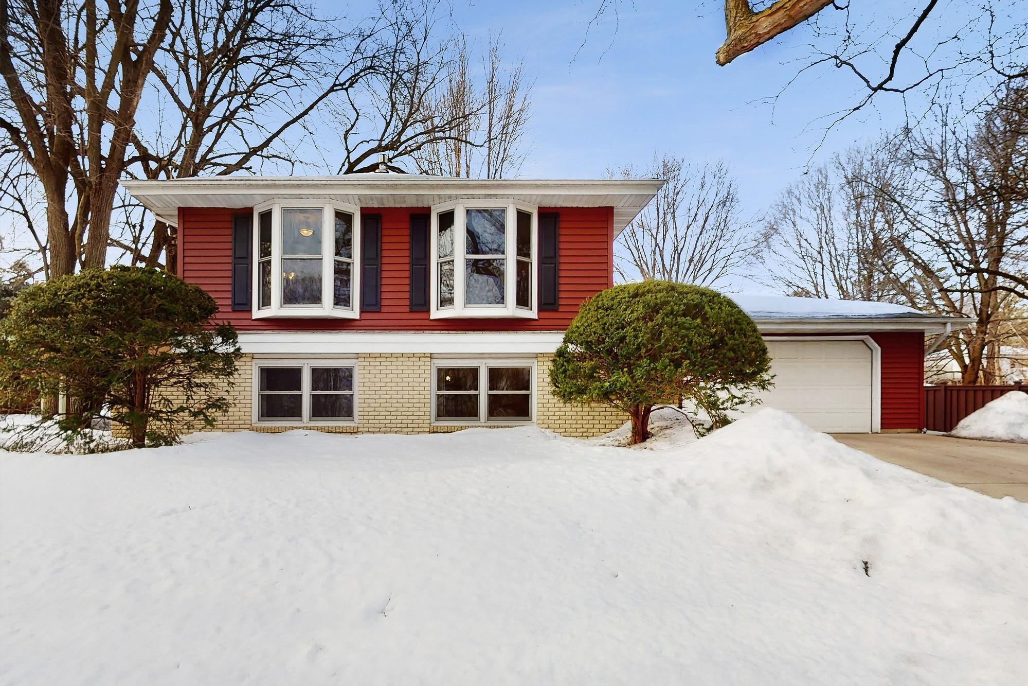 View of Residential at 3205 Skyview Drive, Burnsville MN 55337, Burnsville - Mike Wilen | Minnesota Team Real Estate