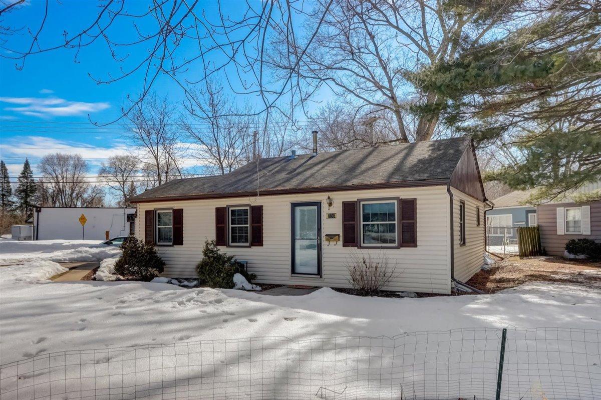 View of Residential at 6805 52nd Avenue, Crystal MN 55428, Crystal - Mike Wilen | Minnesota Team Real Estate