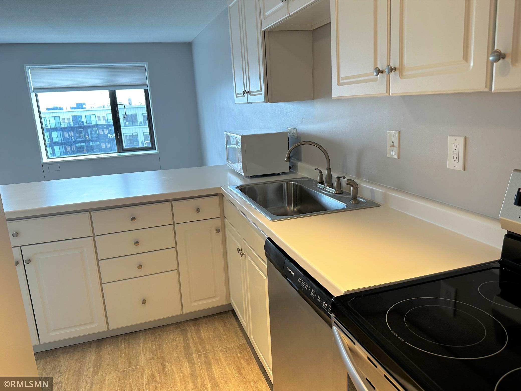 View of Residential at 15 1st Street #A817, Minneapolis MN 55401, Minneapolis - Mike Wilen | Minnesota Team Real Estate