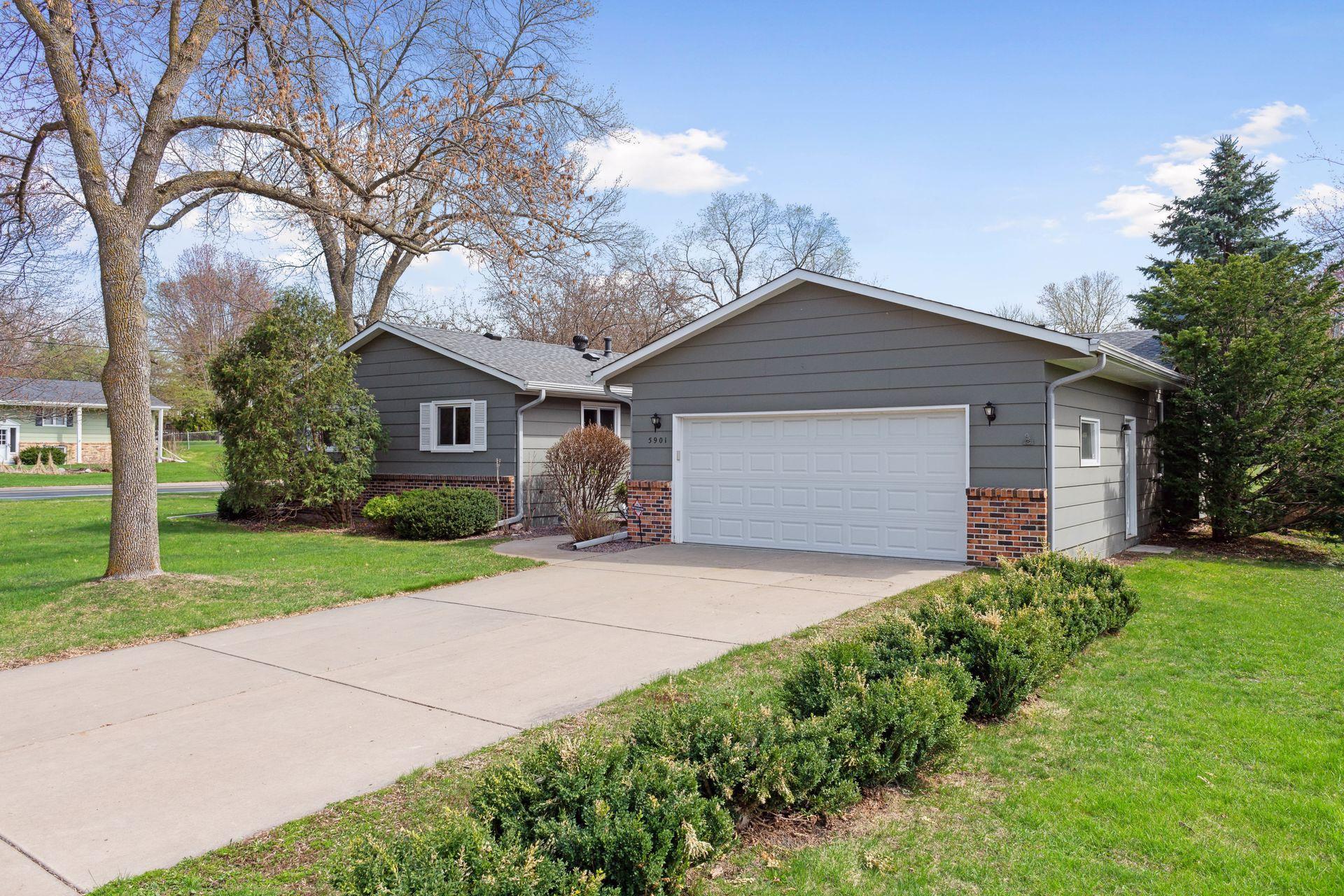 View of Residential at 5901 104th Street, Bloomington MN 55438, Bloomington - Mike Wilen | Minnesota Team Real Estate