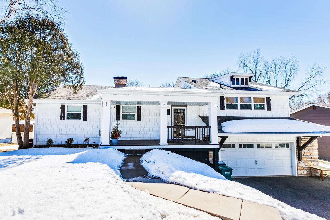 View of Residential at 940 Island Lake Avenue, Shoreview MN 55126, Shoreview - Mike Wilen | Minnesota Team Real Estate