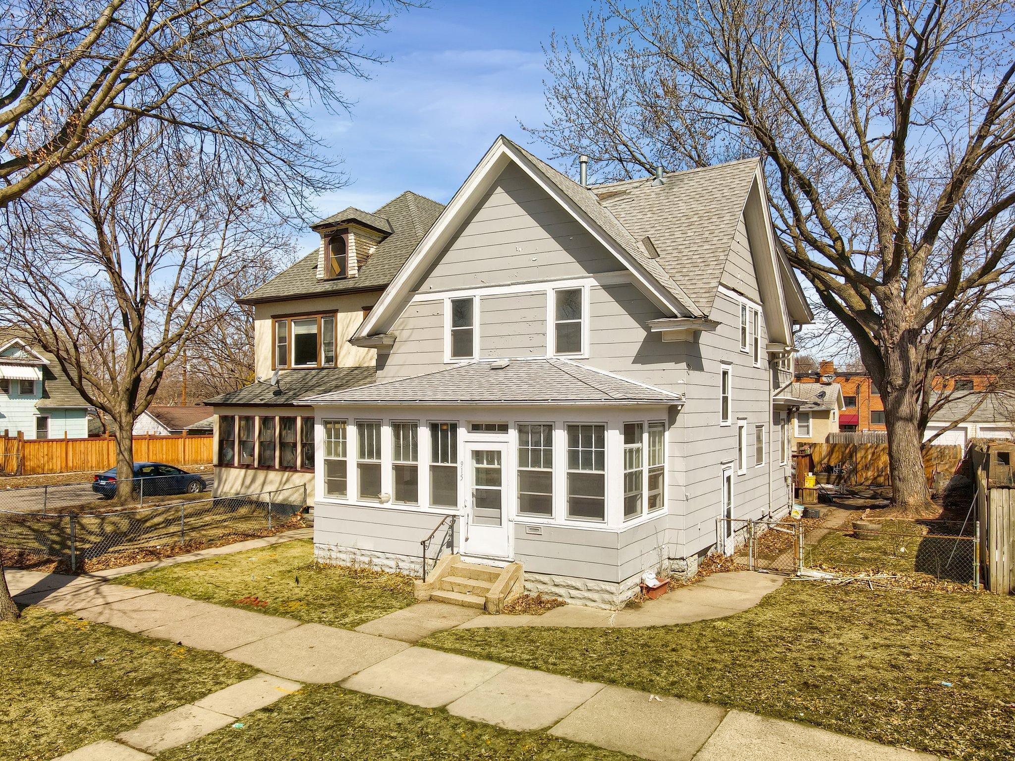 View of Residential at 915 Edmund Avenue, Saint Paul MN 55104, Saint Paul - Mike Wilen | Minnesota Team Real Estate