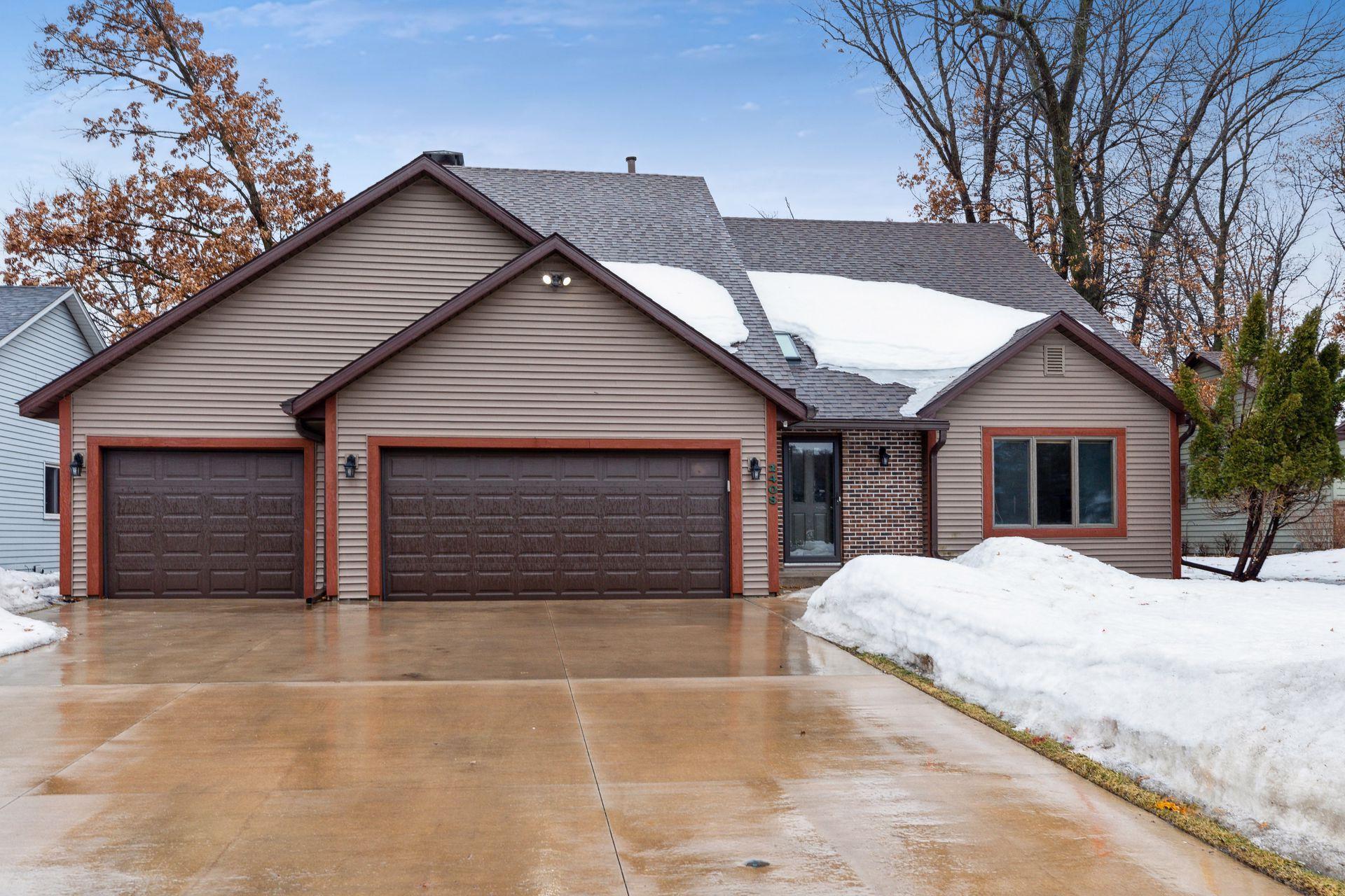 View of Residential at 2408 Montana Avenue, Maplewood MN 55119, Maplewood - Mike Wilen | Minnesota Team Real Estate