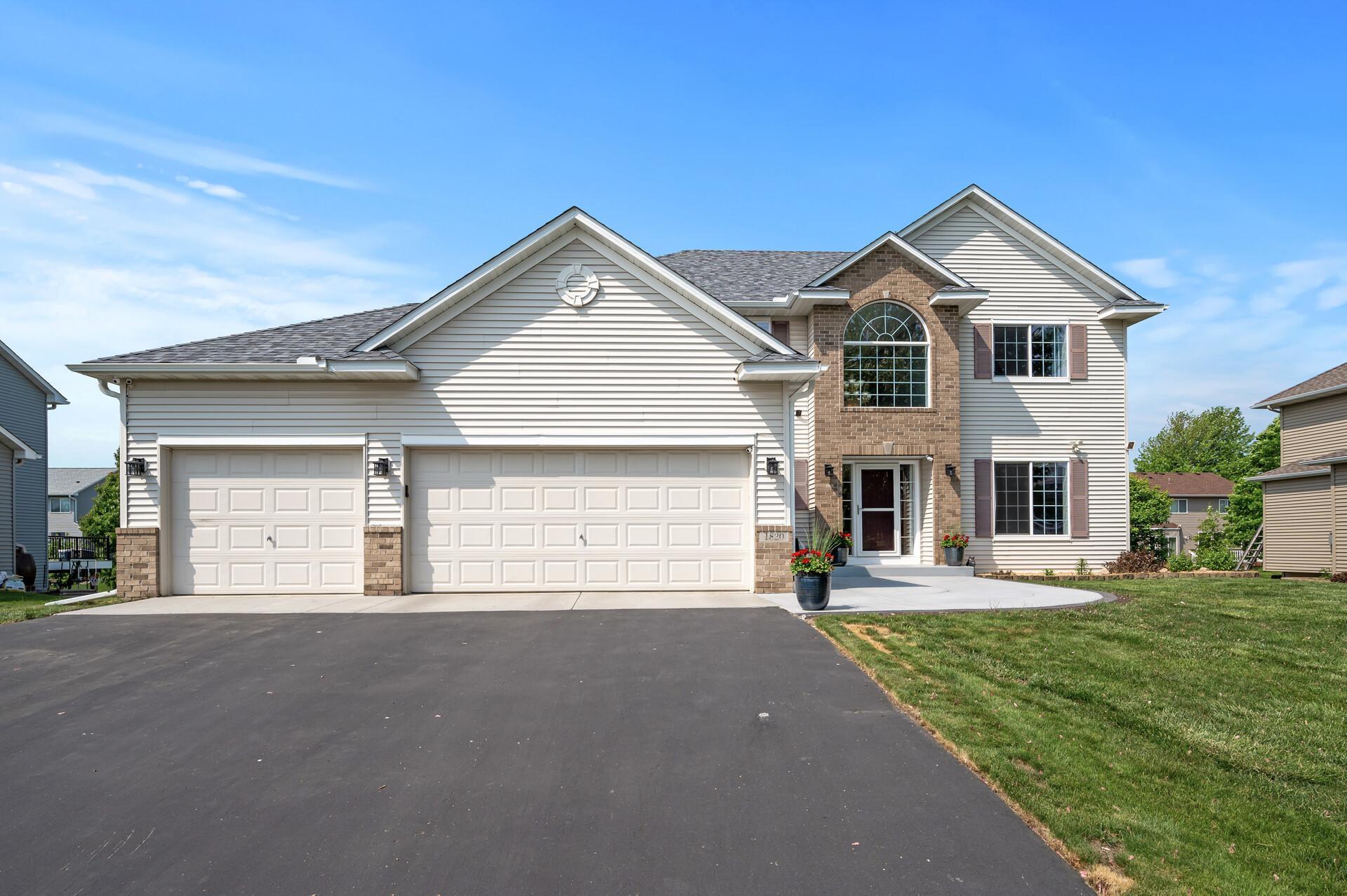 View of Residential at 1820 Wyndam Drive, Shakopee MN 55379, Shakopee - Mike Wilen | Minnesota Team Real Estate