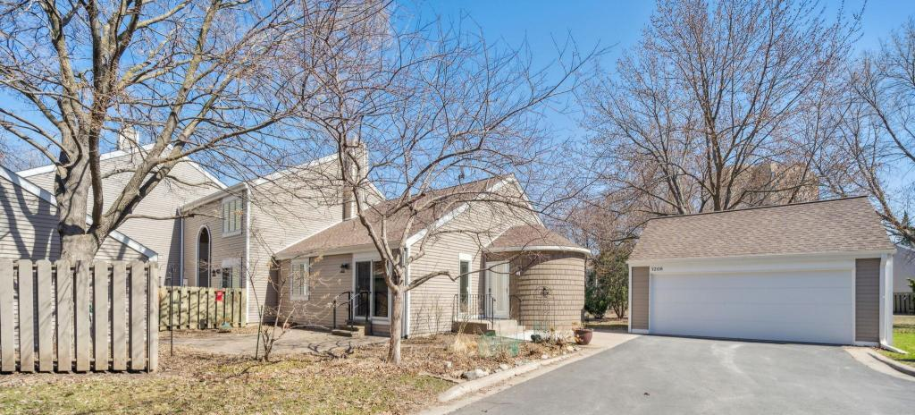 View of Residential at 1208 Saint Clair Avenue, Saint Paul MN 55105, Saint Paul - Mike Wilen | Minnesota Team Real Estate
