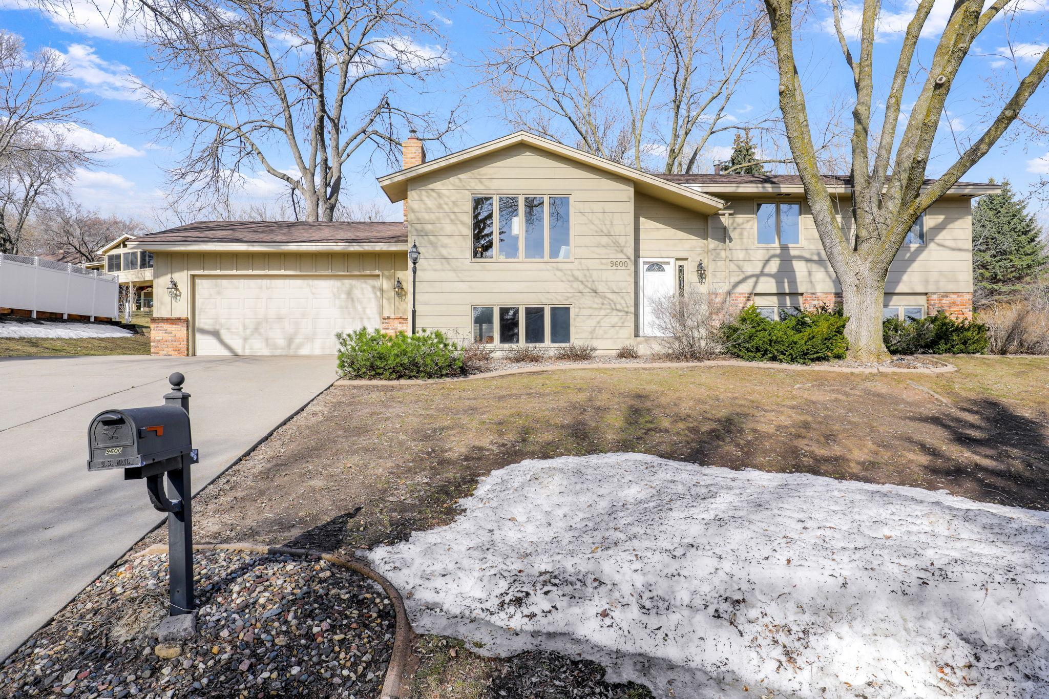View of Residential at 9600 Morris Circle, Bloomington MN 55437, Bloomington - Mike Wilen | Minnesota Team Real Estate