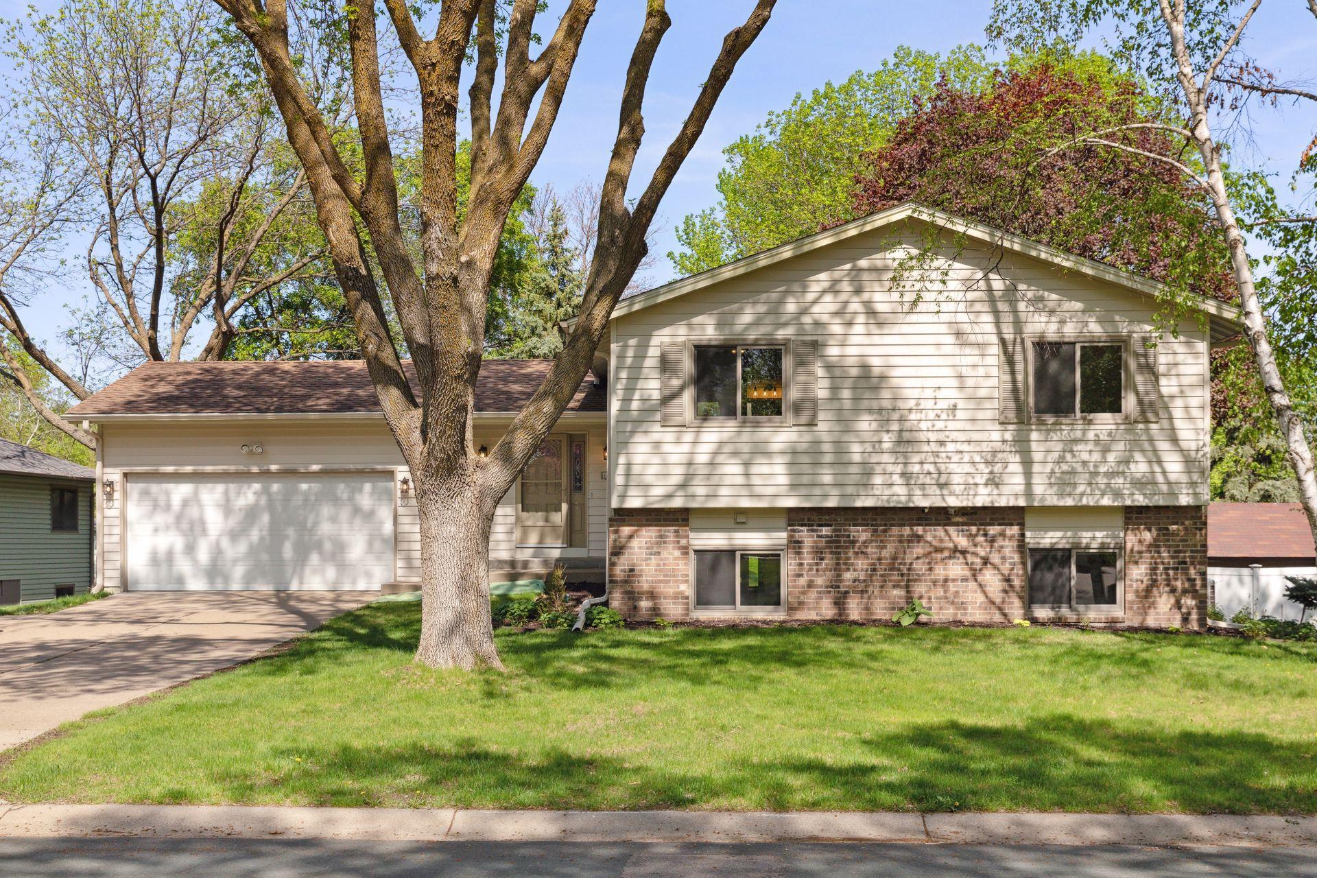 View of Residential at 6416 Pineview Lane, Maple Grove MN 55369, Maple Grove - Mike Wilen | Minnesota Team Real Estate
