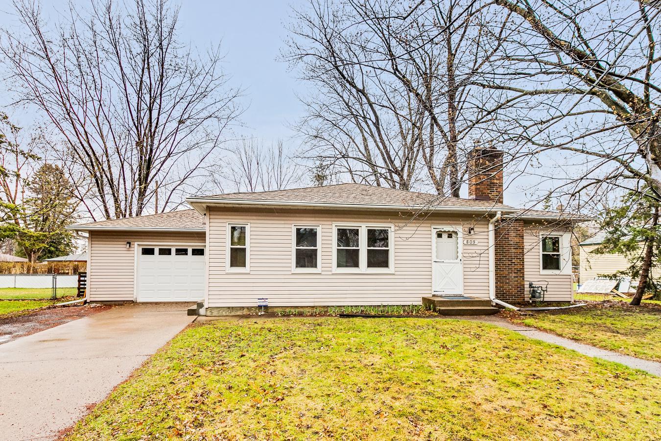 View of Residential at 809 Lovell Avenue, Roseville MN 55113, Roseville - Mike Wilen | Minnesota Team Real Estate