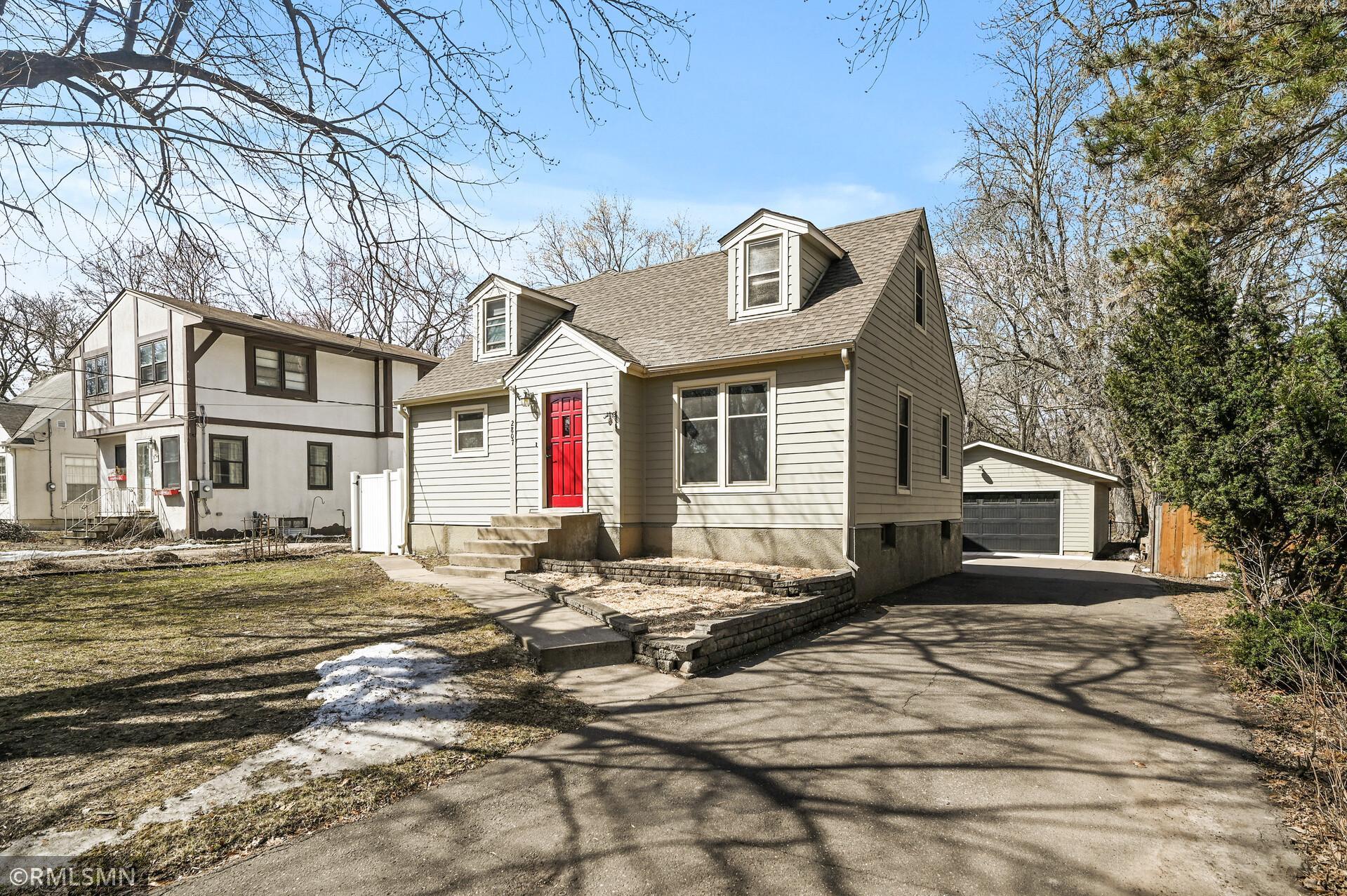 View of Residential at 2807 Lake Boulevard, North Saint Paul MN 55109, North Saint Paul - Mike Wilen | Minnesota Team Real Estate