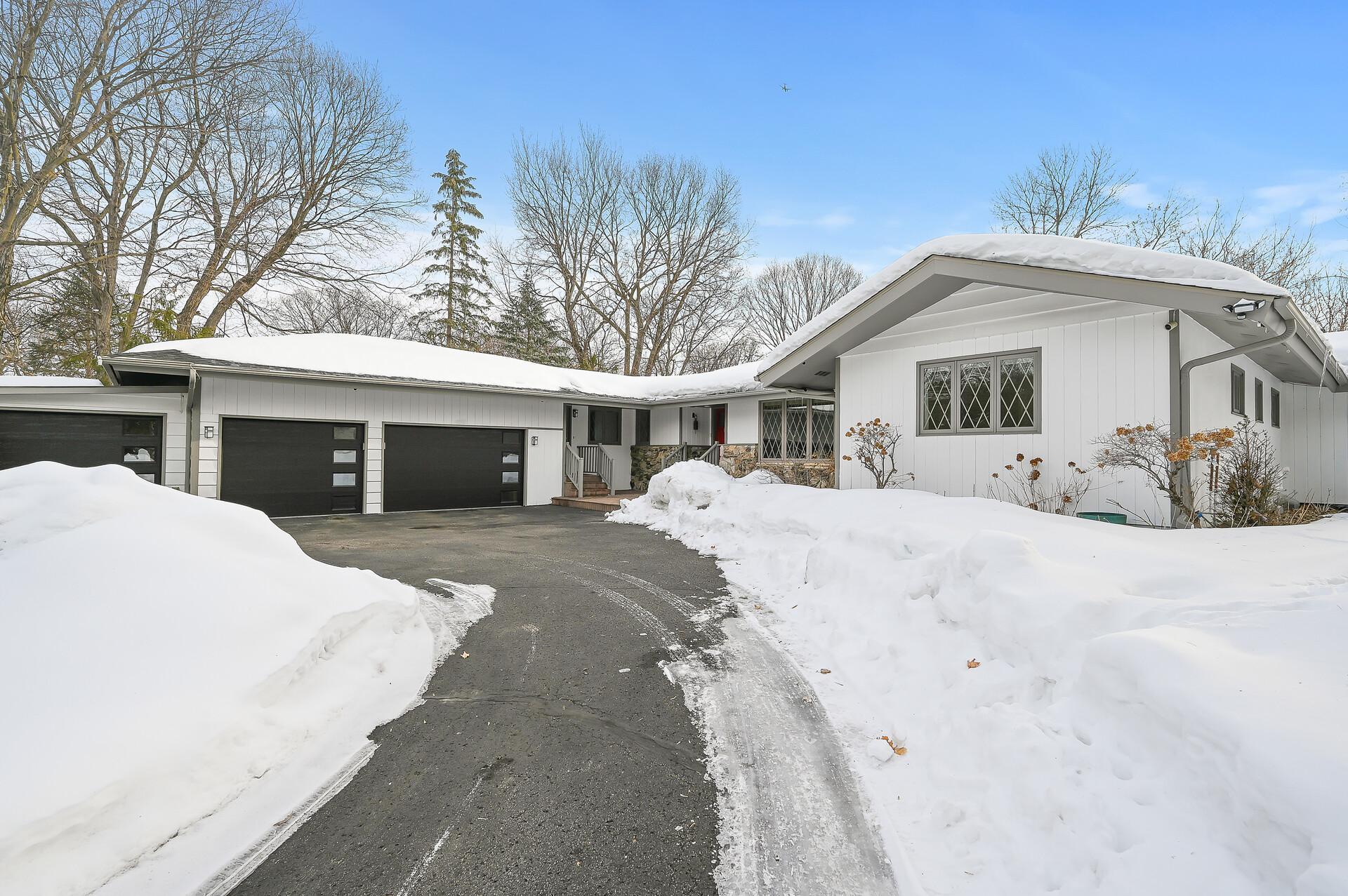 View of Residential at 3931 Tonkawood Road, Minnetonka MN 55345, Minnetonka - Mike Wilen | Minnesota Team Real Estate